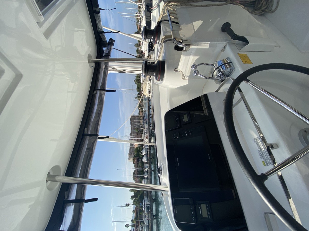 Lagoon 42 — photo 35