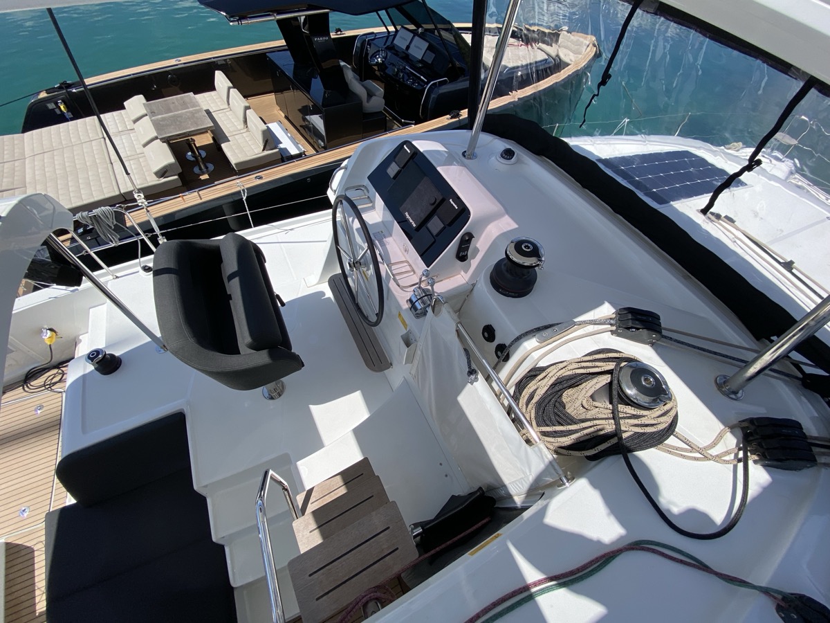 Lagoon 42 — photo 8