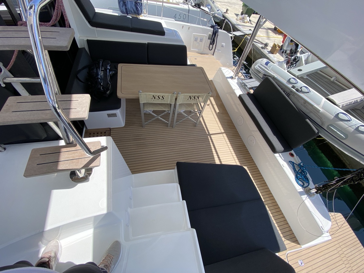 Lagoon 42 — photo 11