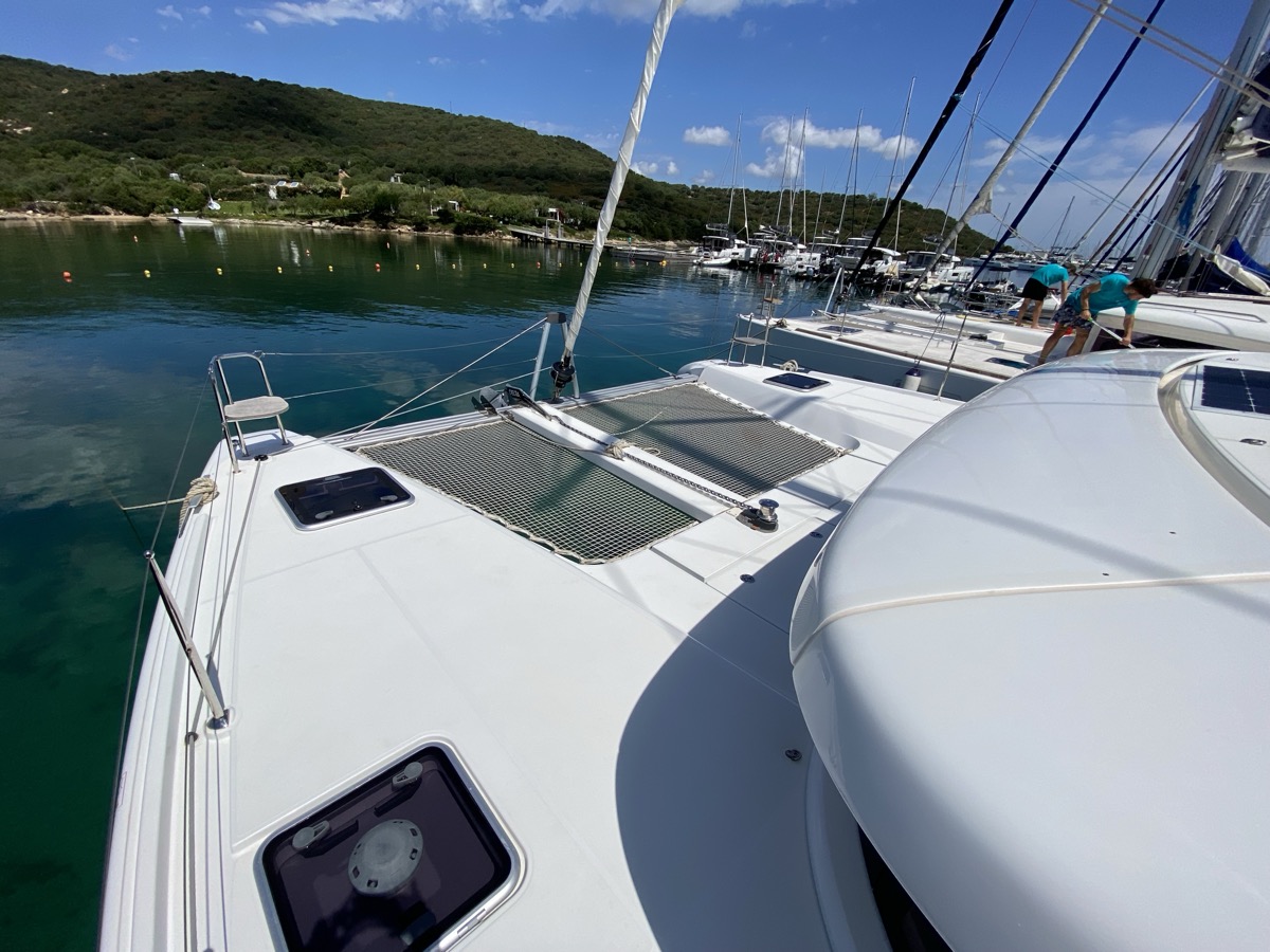 Lagoon 42 — photo 20
