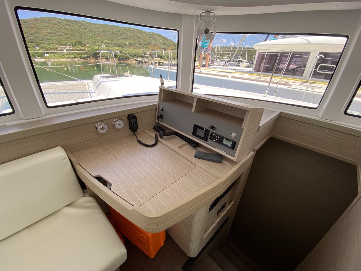 Lagoon 42 — photo 26