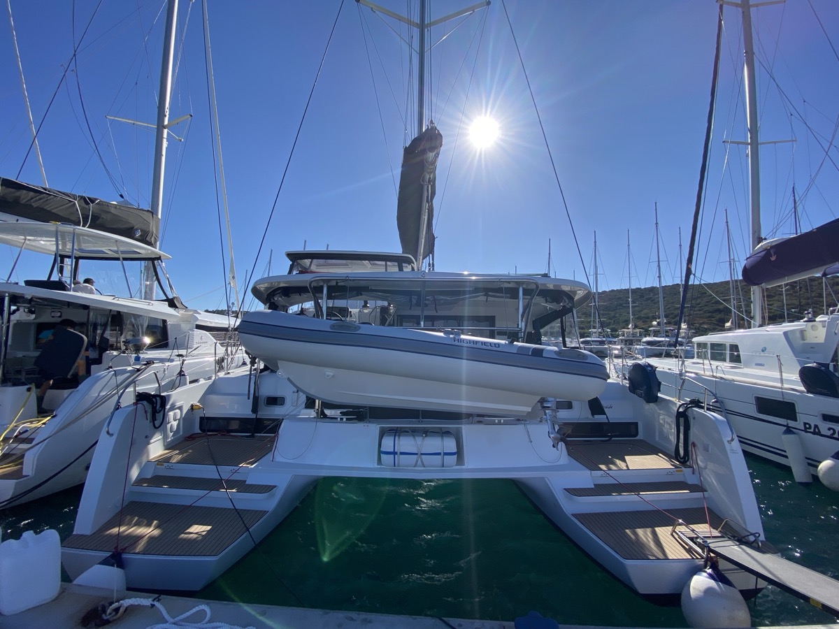Lagoon 42 — photo 7