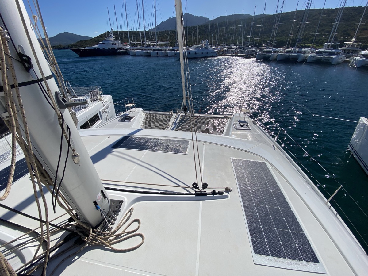 Lagoon 42 — photo 23