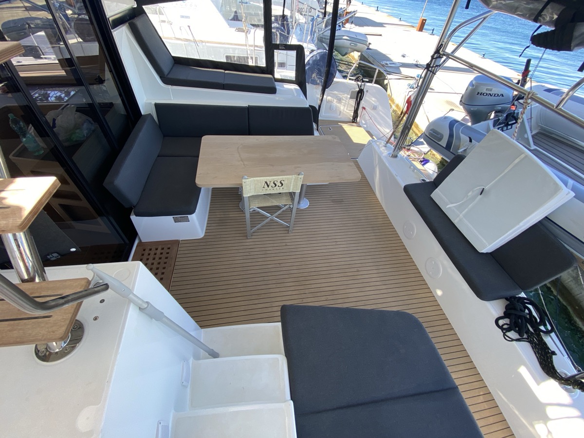 Lagoon 42 — photo 21