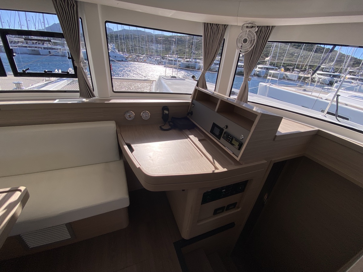Lagoon 42 — photo 17