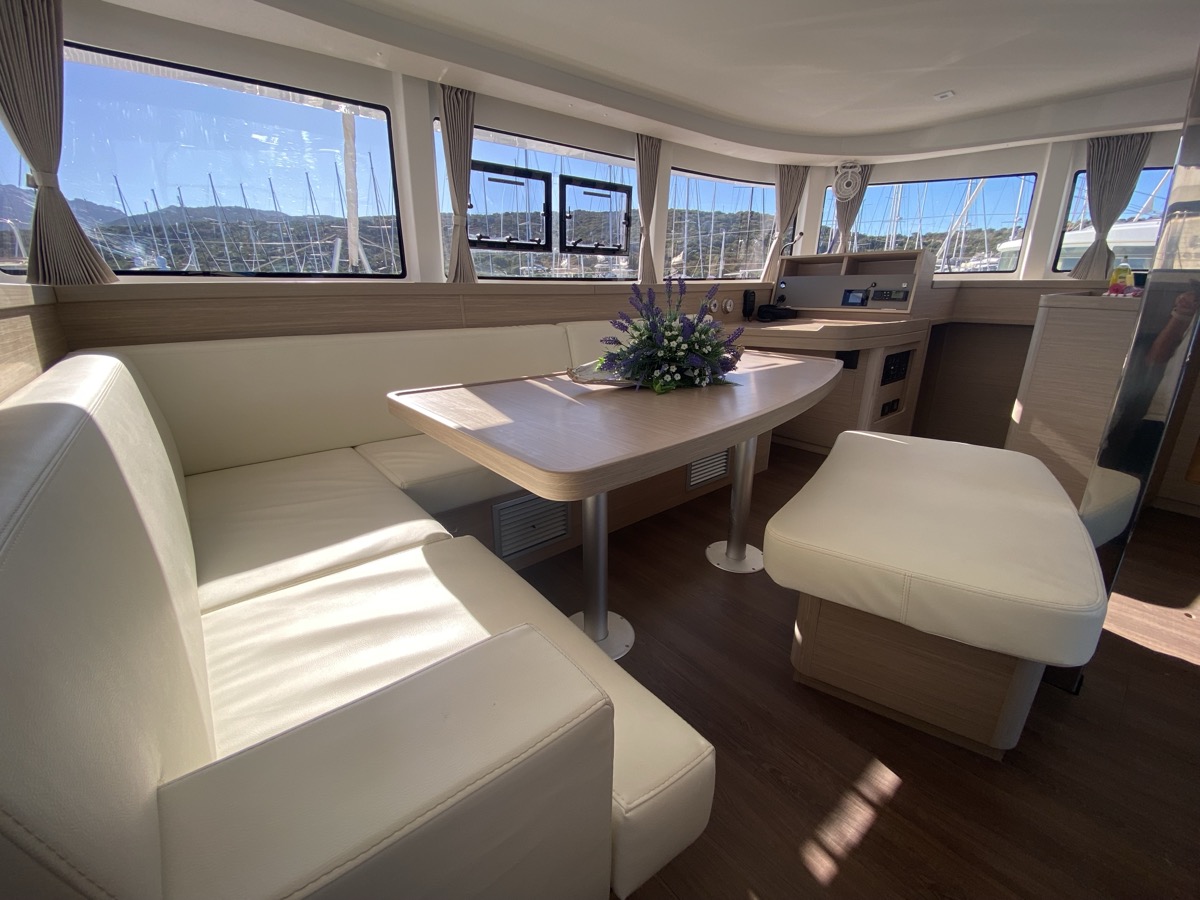 Lagoon 42 — photo 19