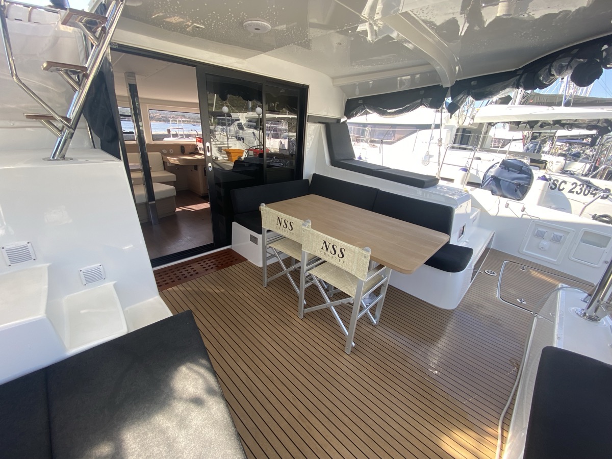Lagoon 42 — photo 16
