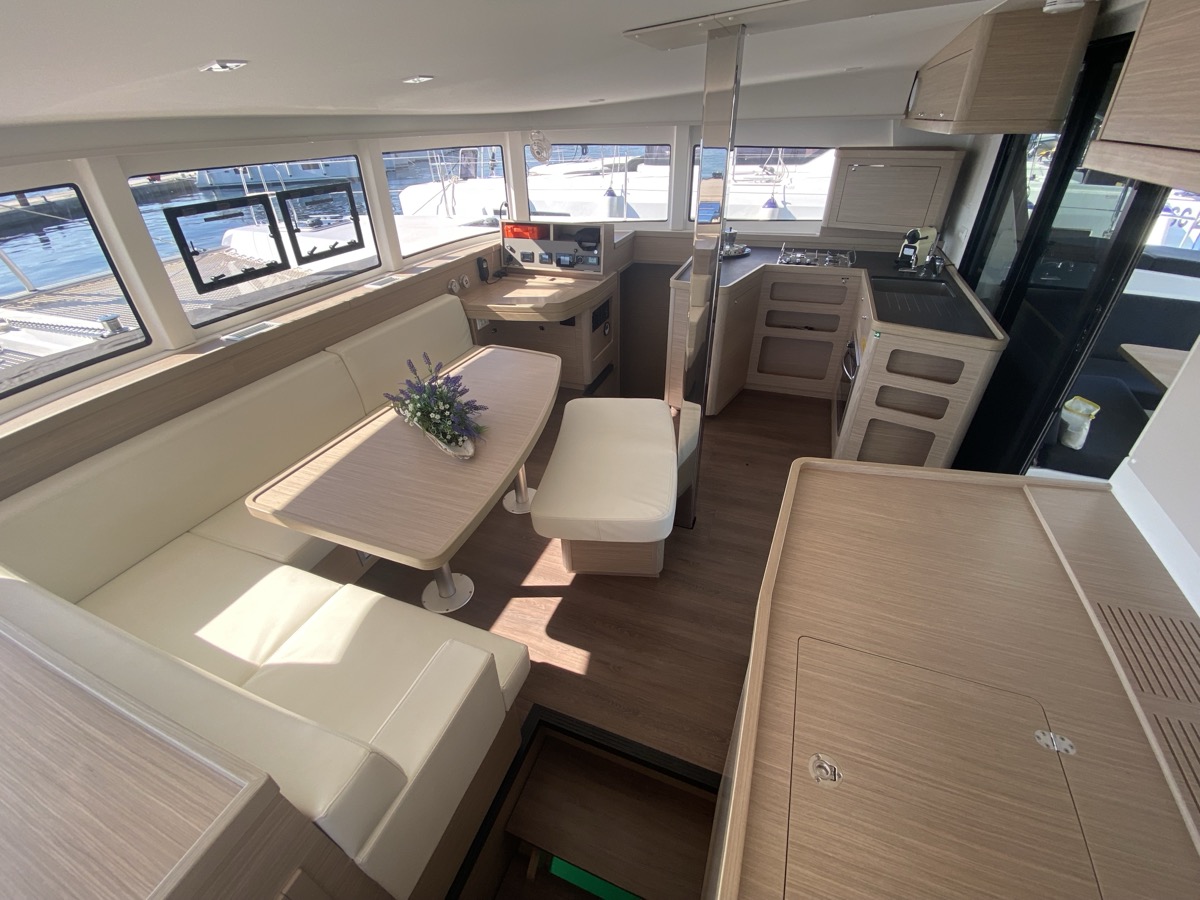 Lagoon 42 — photo 29