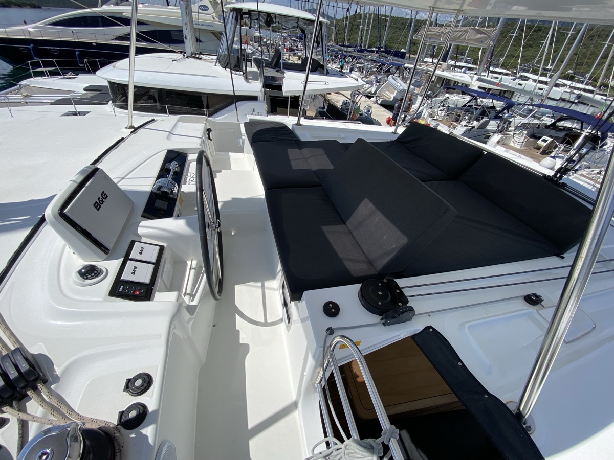 Lagoon 46 — photo 7