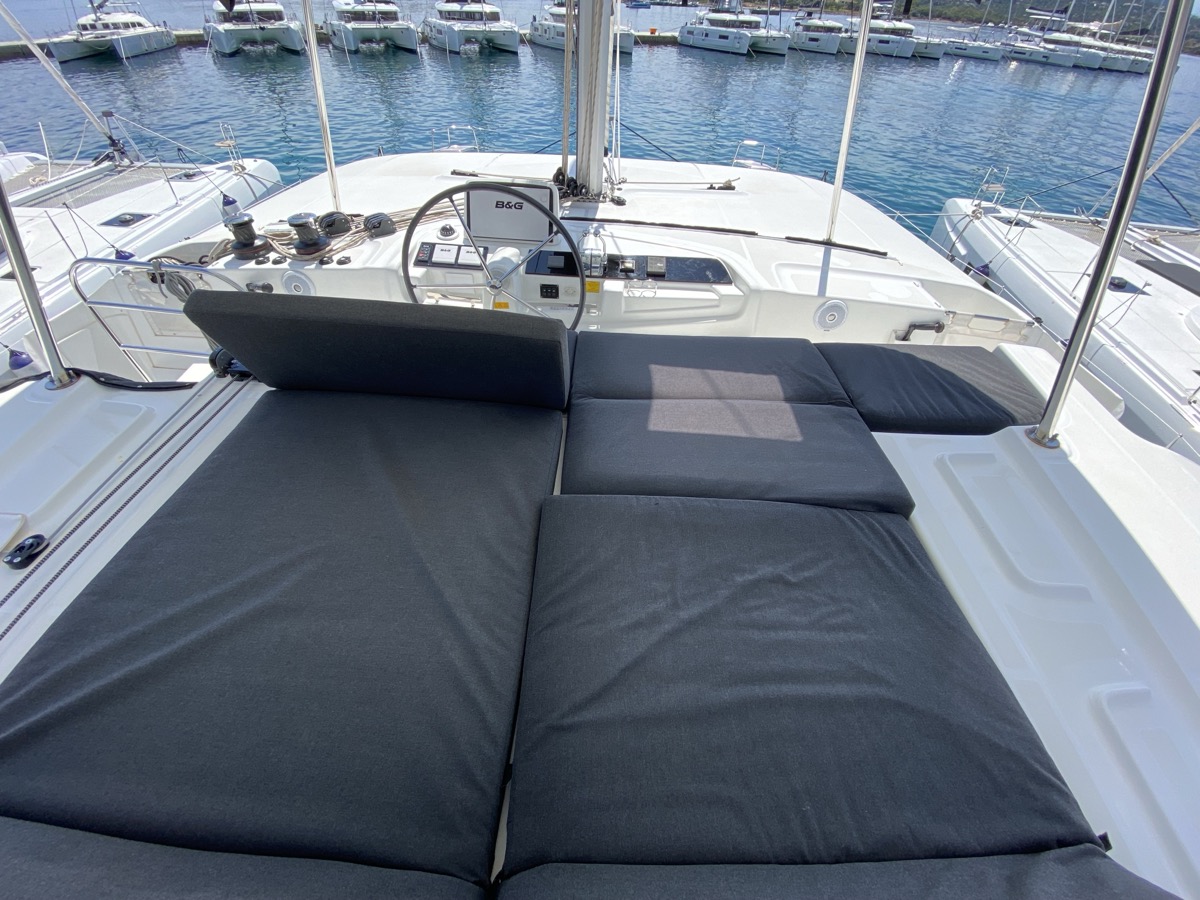 Lagoon 46 — photo 9