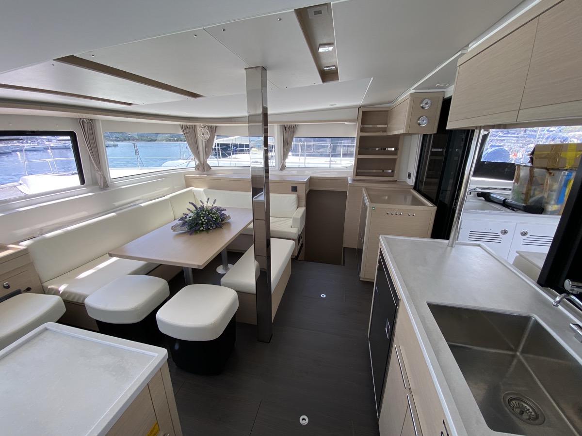 Lagoon 46 — photo 14
