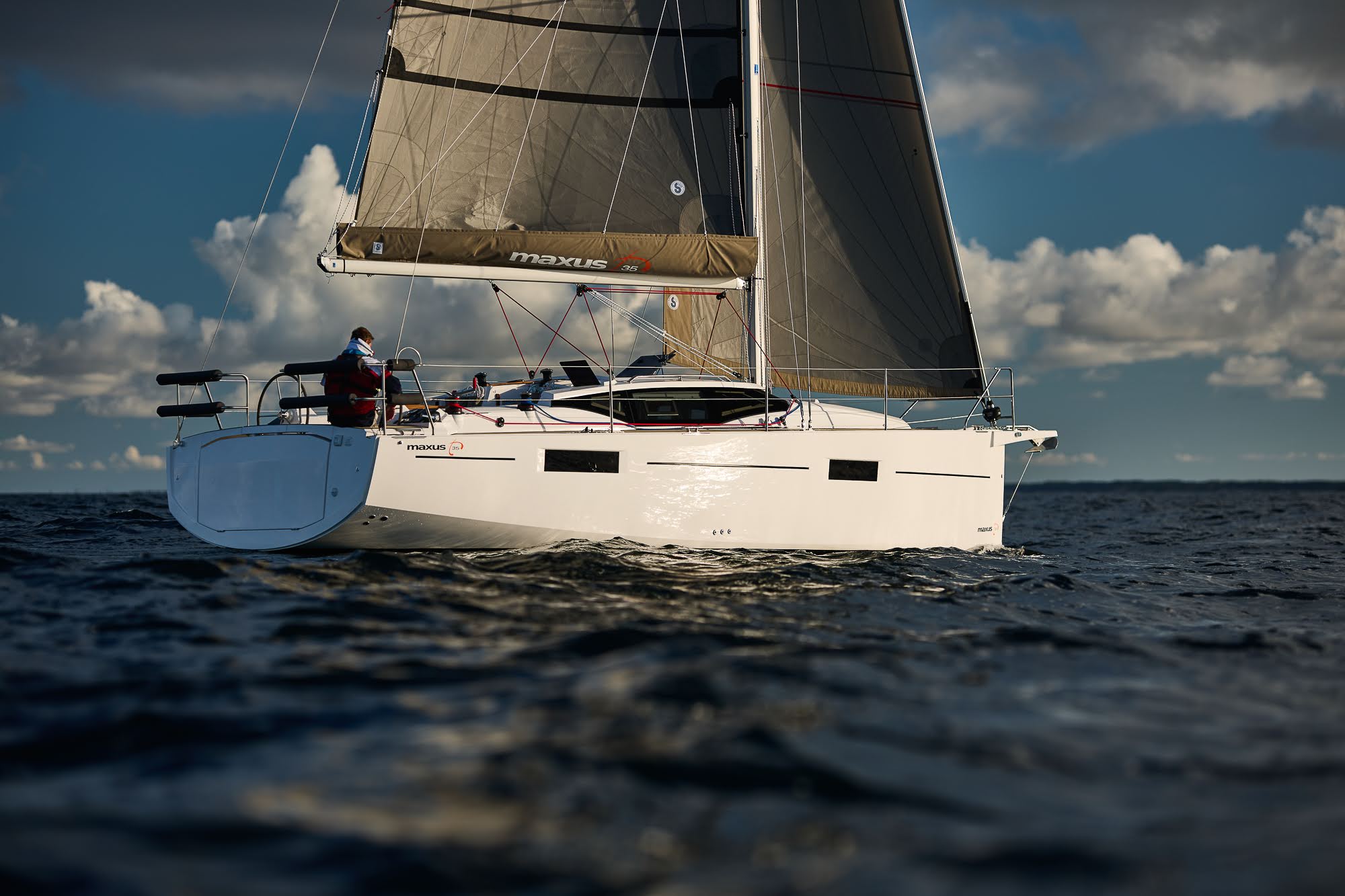 Maxus 35 (see with our base extra options availability as Air Conditioned) — photo 6