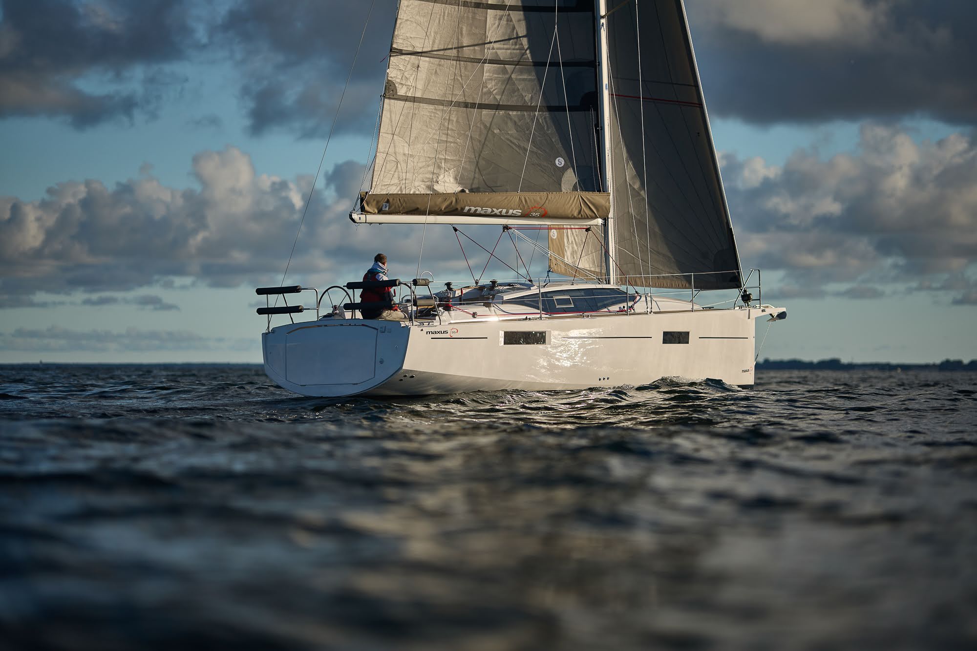 Maxus 35 (see with our base extra options availability as Air Conditioned) — photo 27