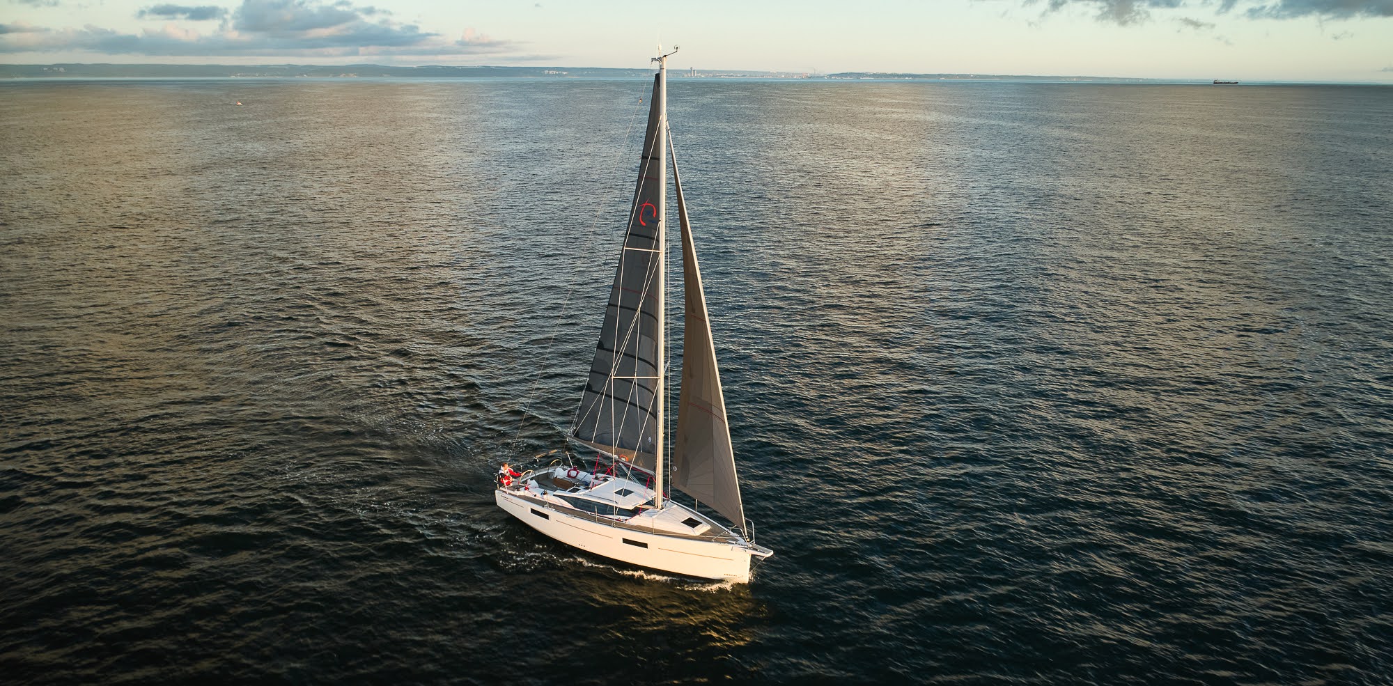 Maxus 35 (see with our base extra options availability as Air Conditioned) — photo 36