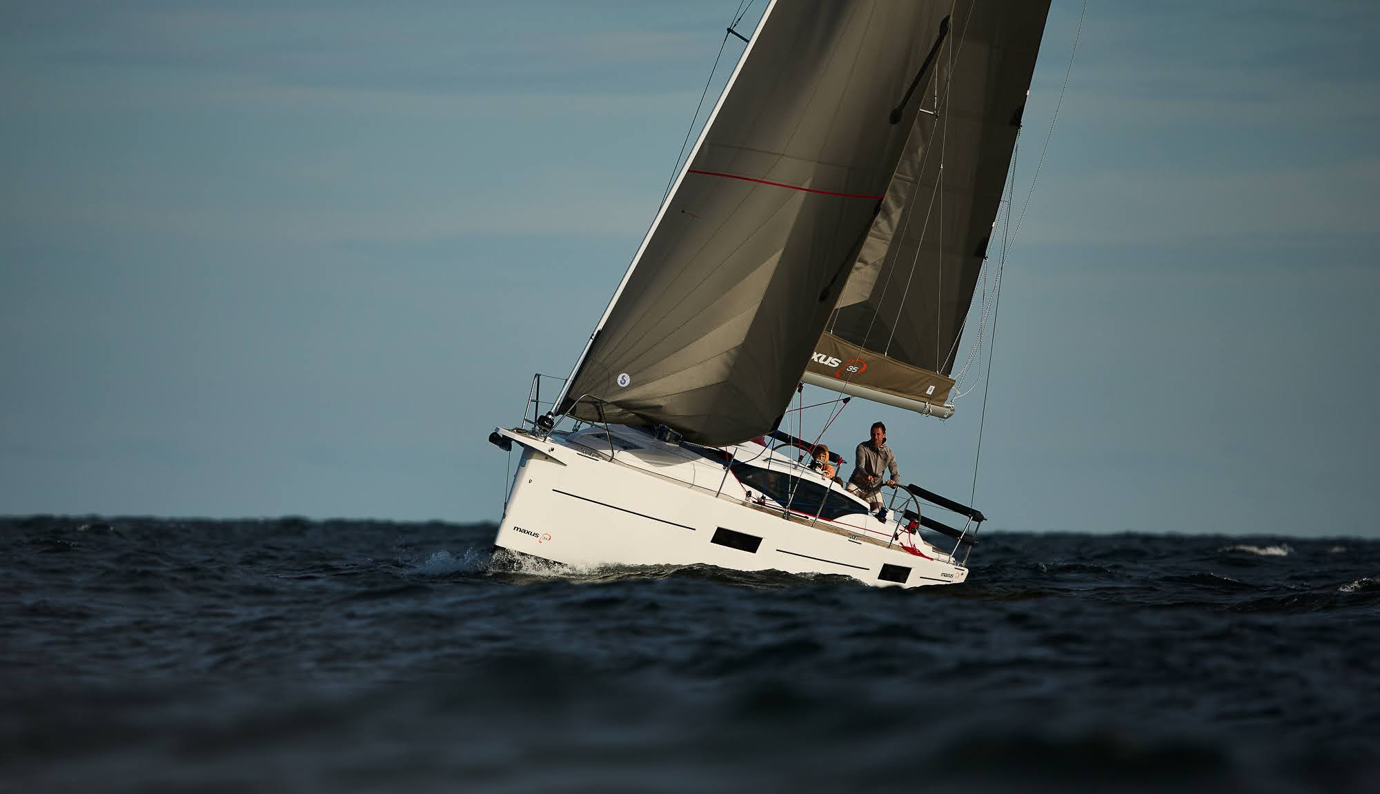 Maxus 35 (see with our base extra options availability as Air Conditioned) — photo 12