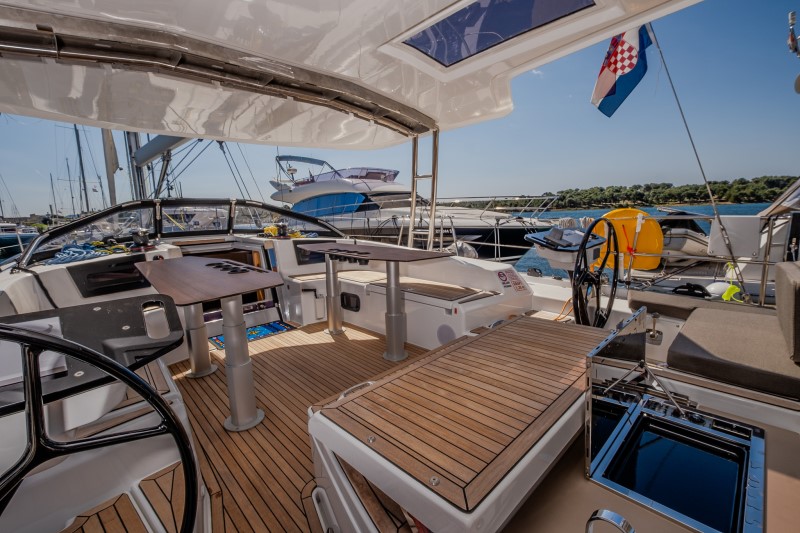 Dufour 48 — photo 45