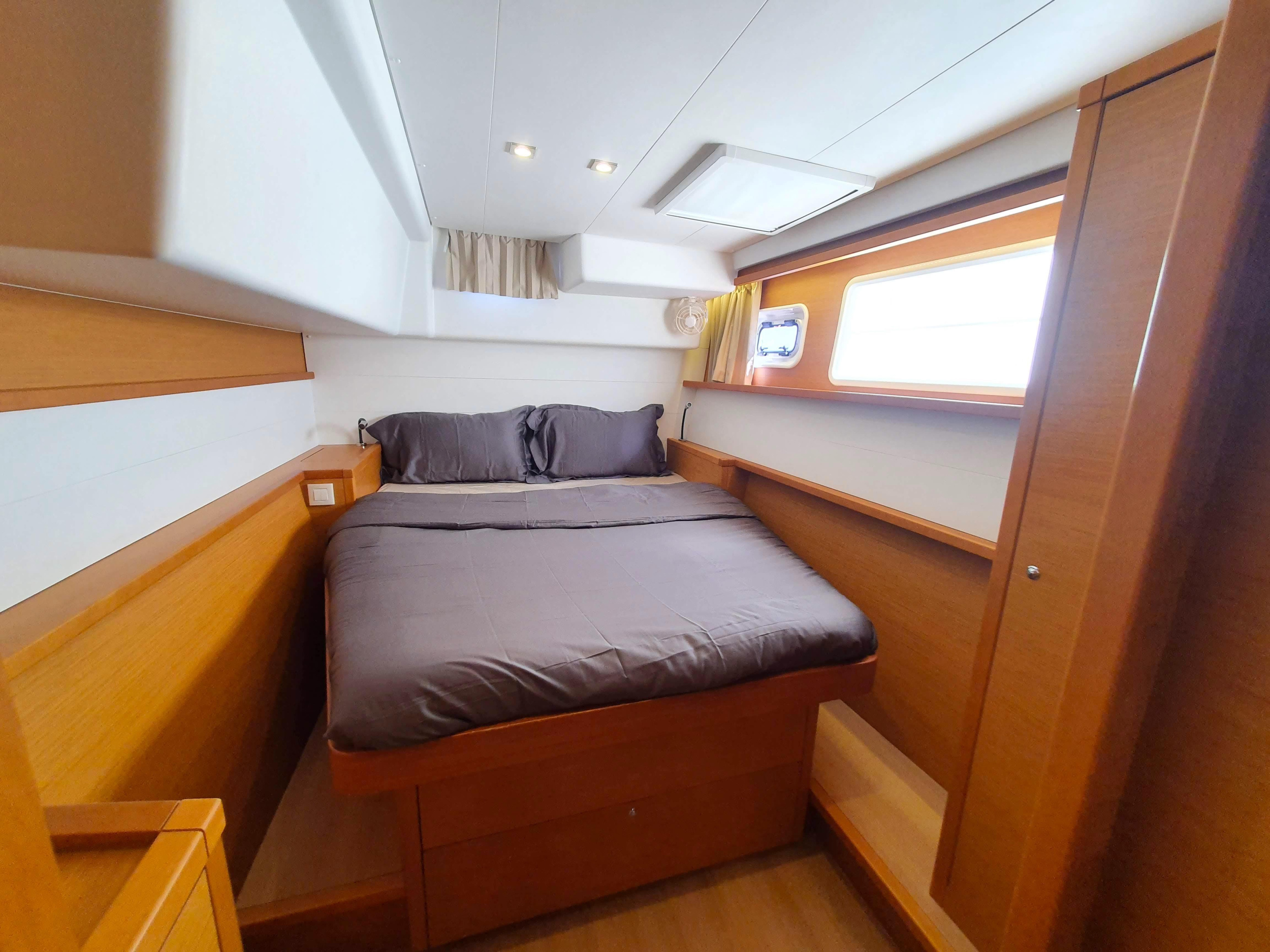 Lagoon 450 Fly — photo 5