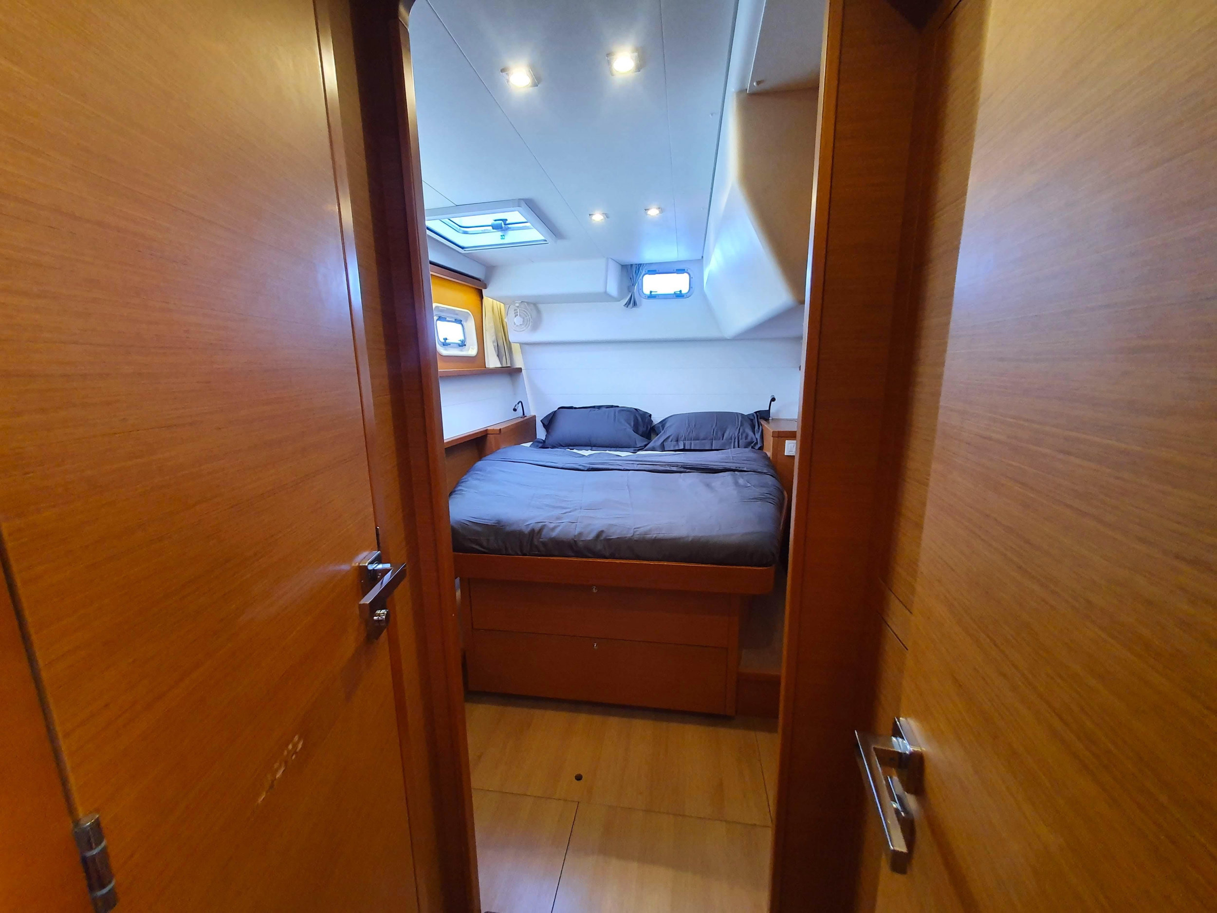 Lagoon 450 Fly — photo 12