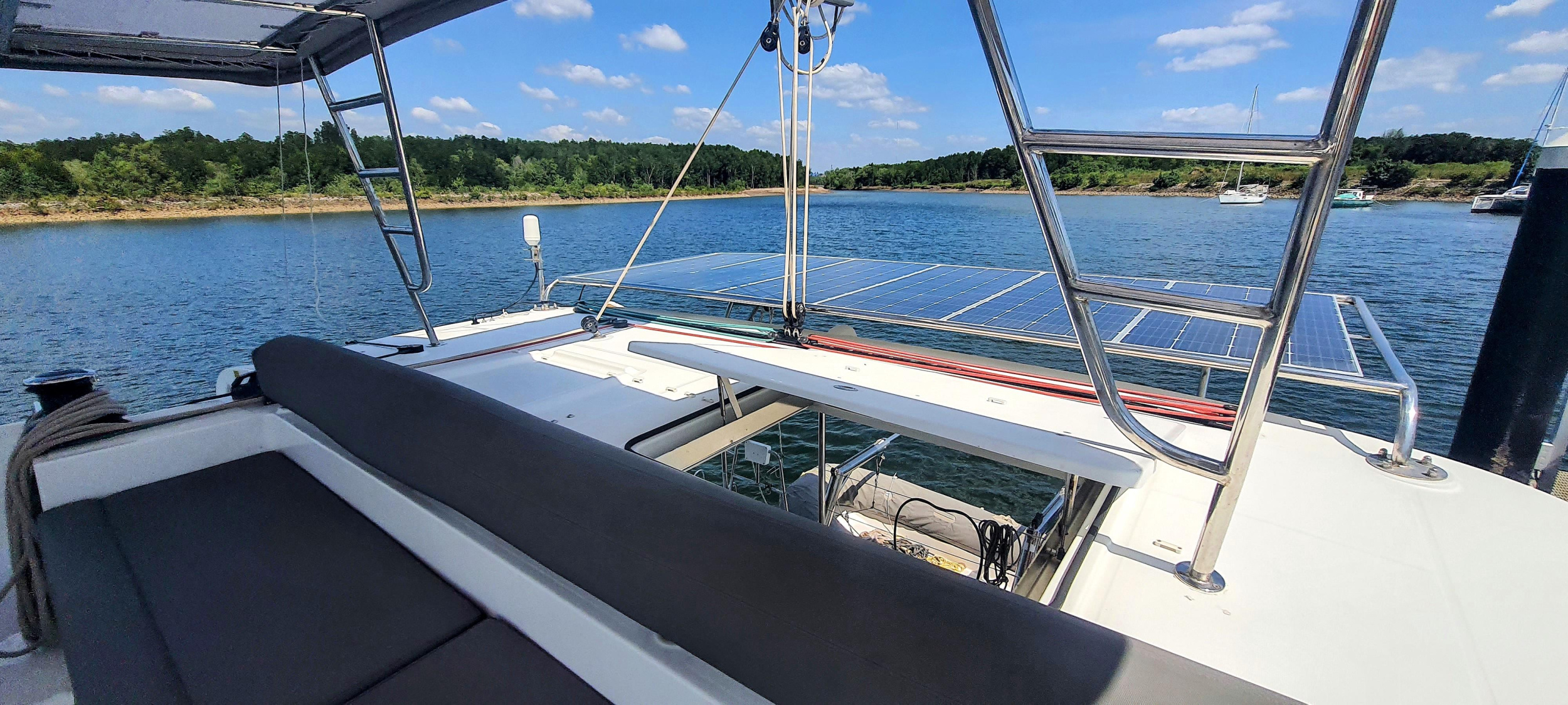 Lagoon 450 Fly — photo 23