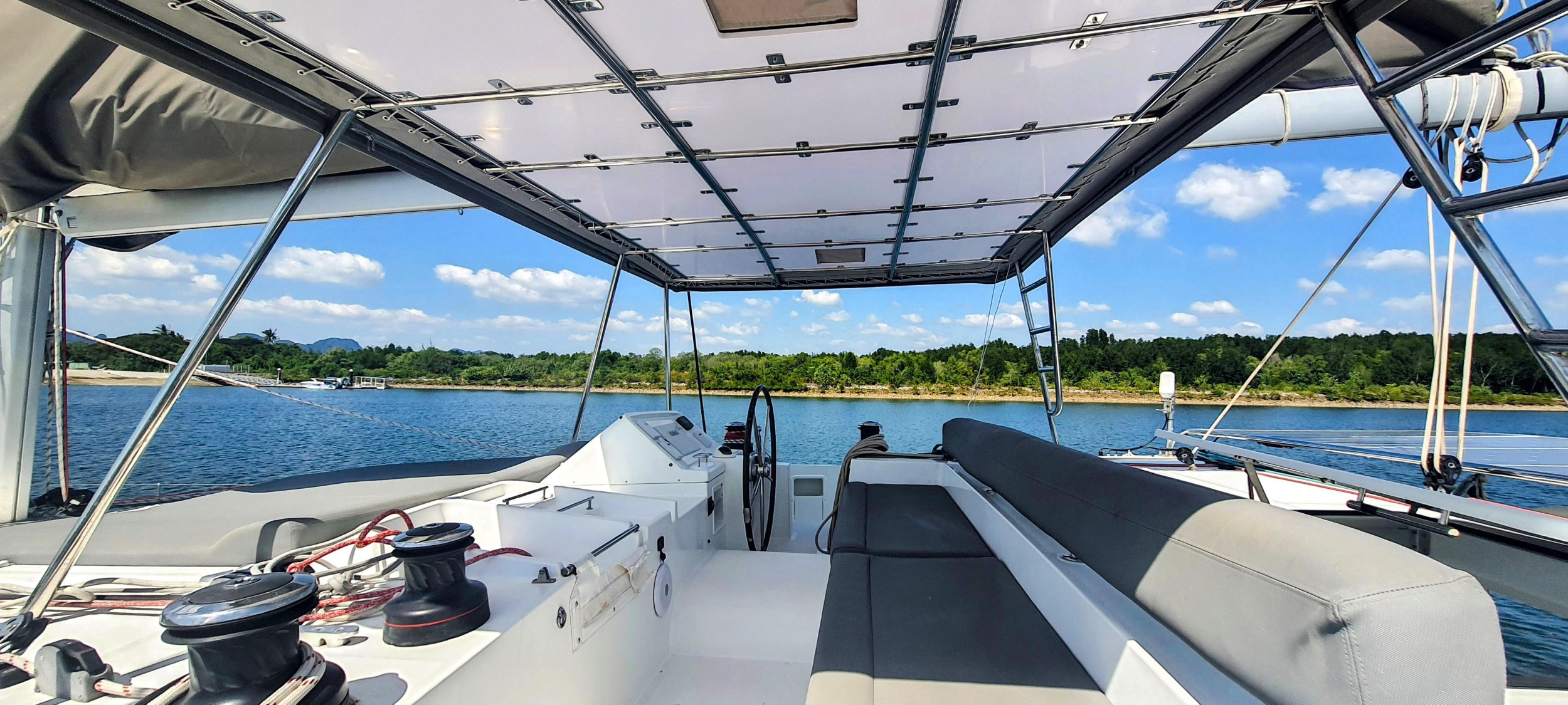 Lagoon 450 Fly — photo 32