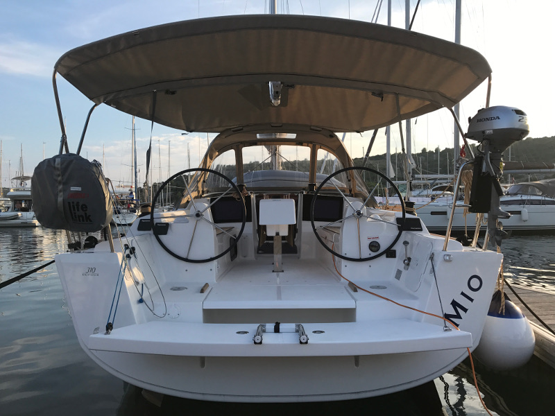 Dufour 310 Grand Large — photo 2