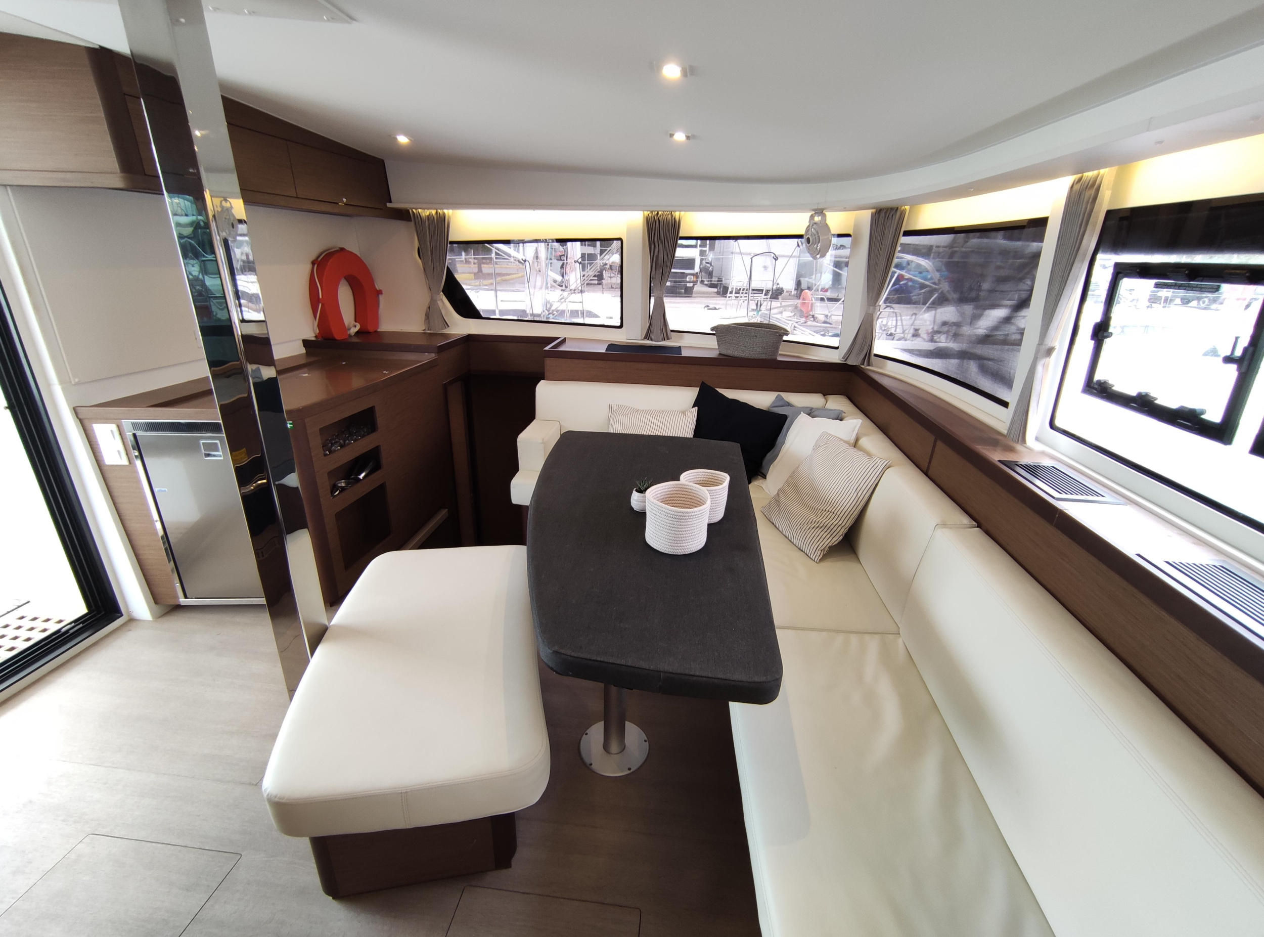Lagoon 42 — photo 15