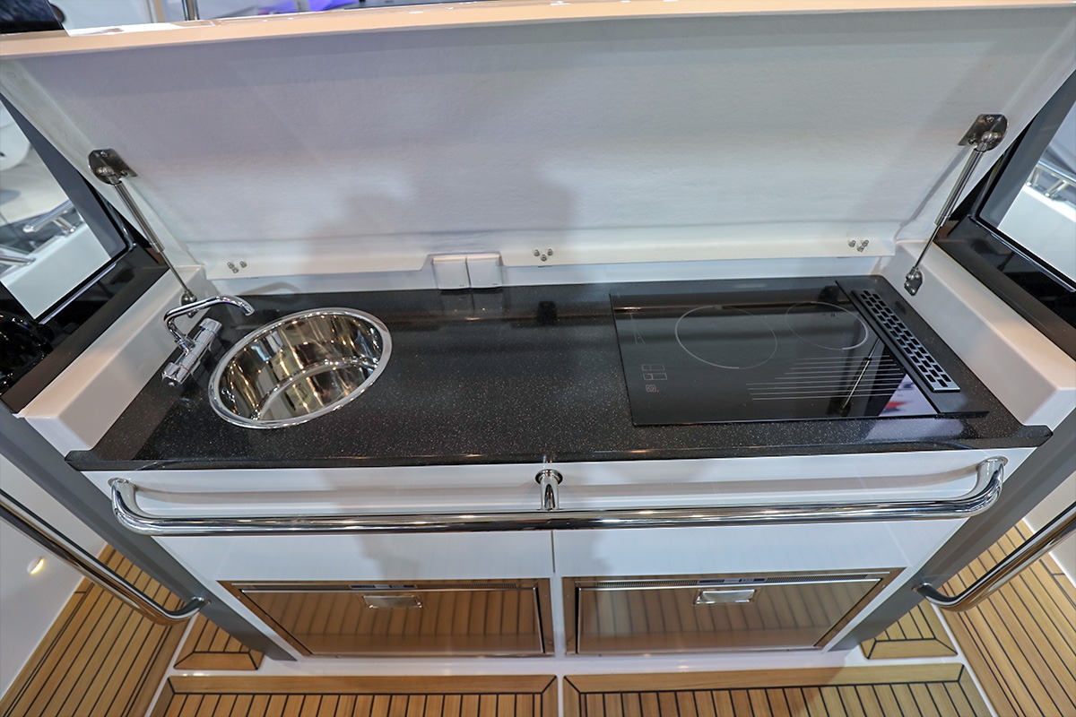 Nimbus Tender T11 — photo 56