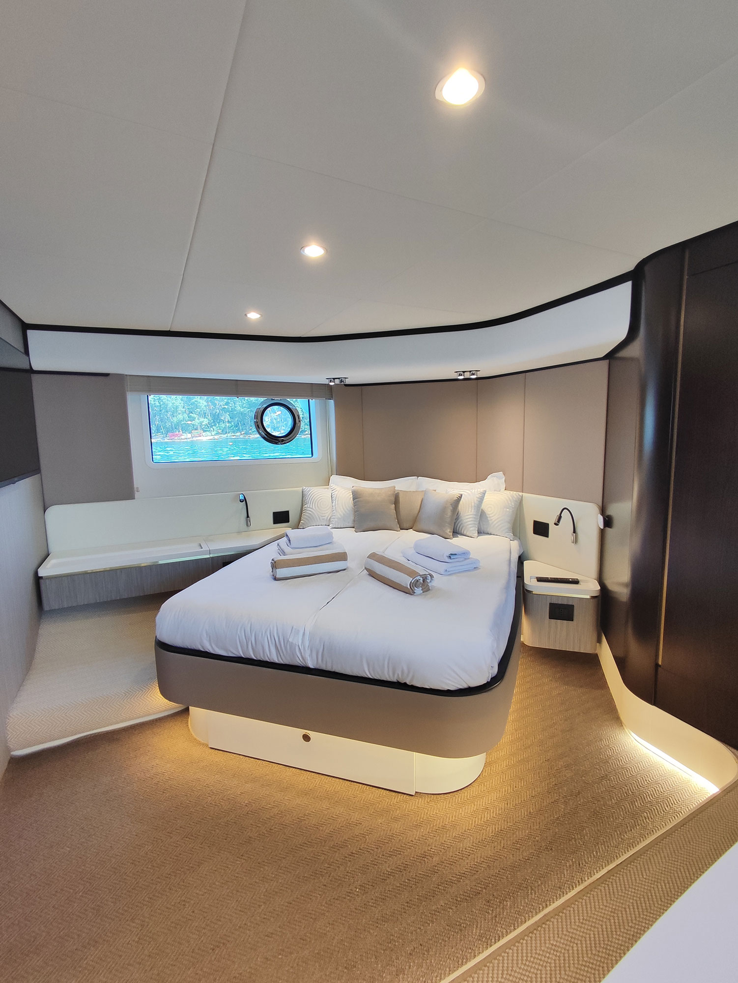 Azimut 55 Fly — photo 19