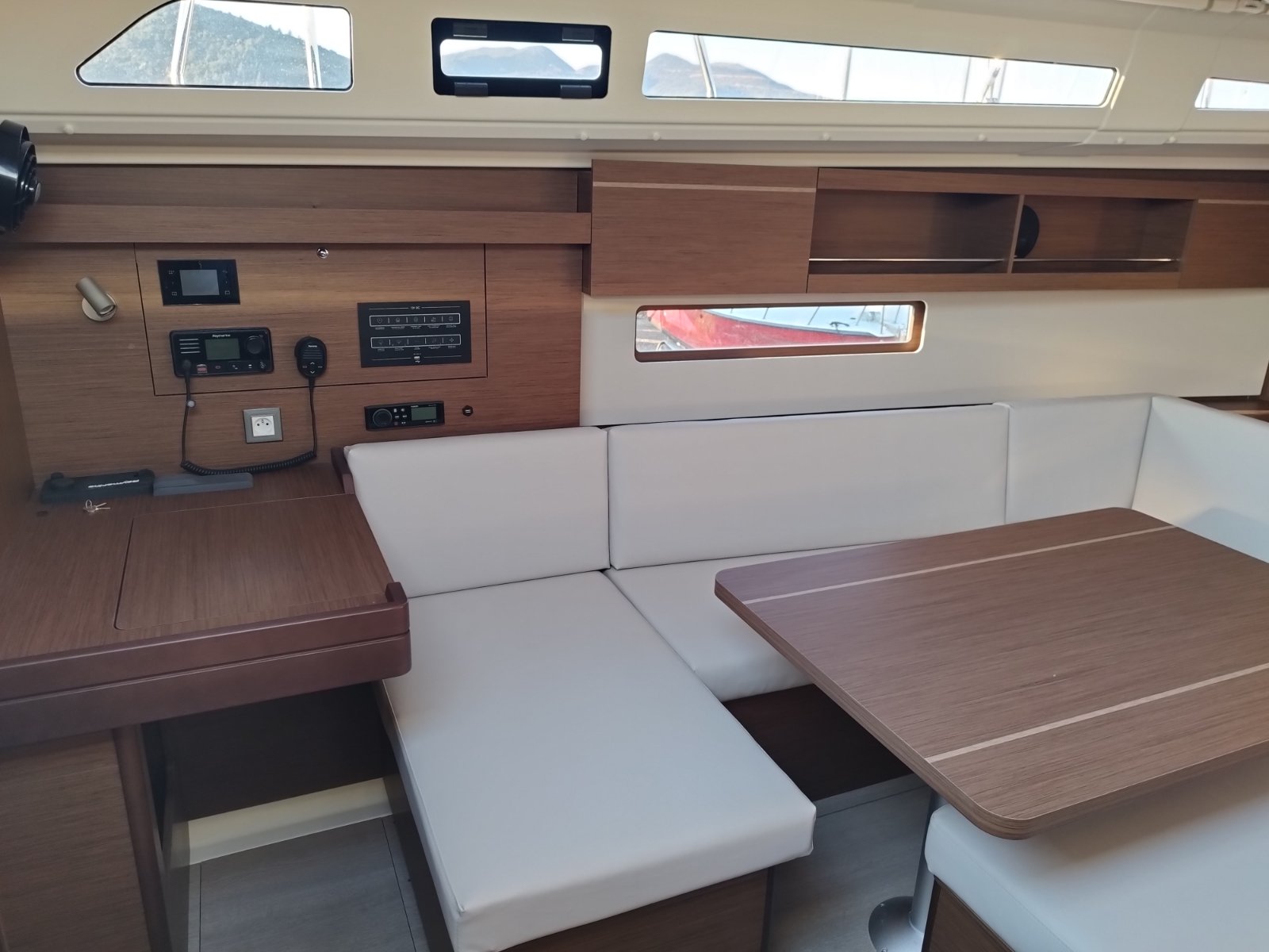 Oceanis 40.1 — photo 20
