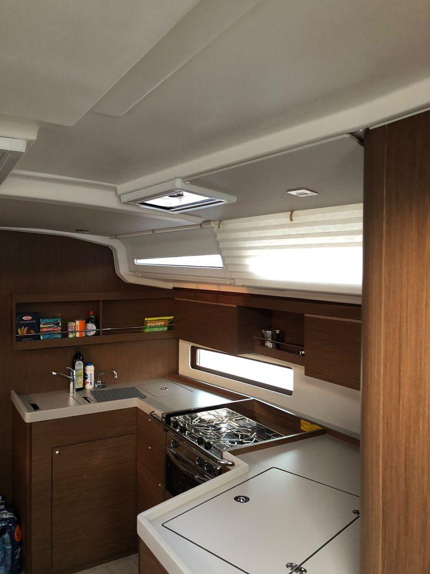 Oceanis 40.1 — photo 4