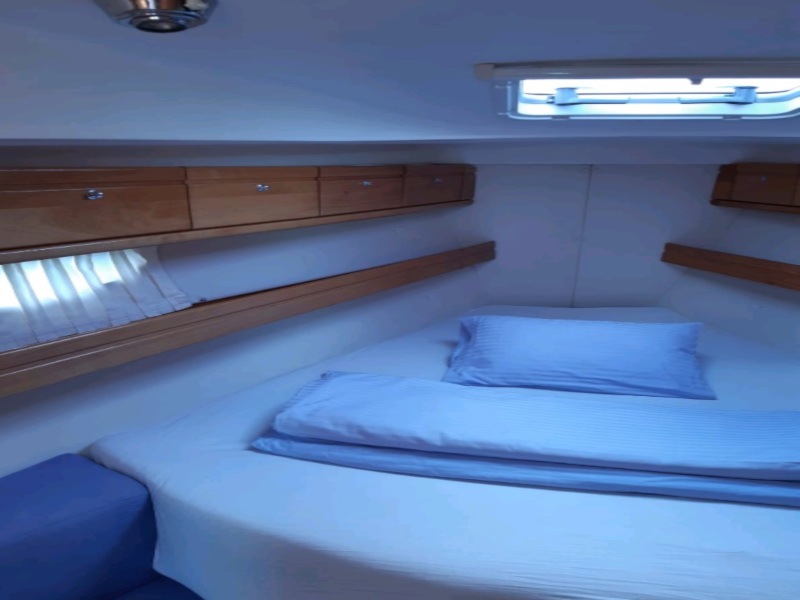 Bavaria 39 Cruiser — photo 9