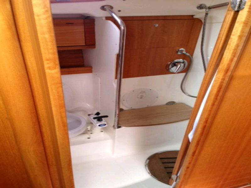 Bavaria 39 Cruiser — photo 3