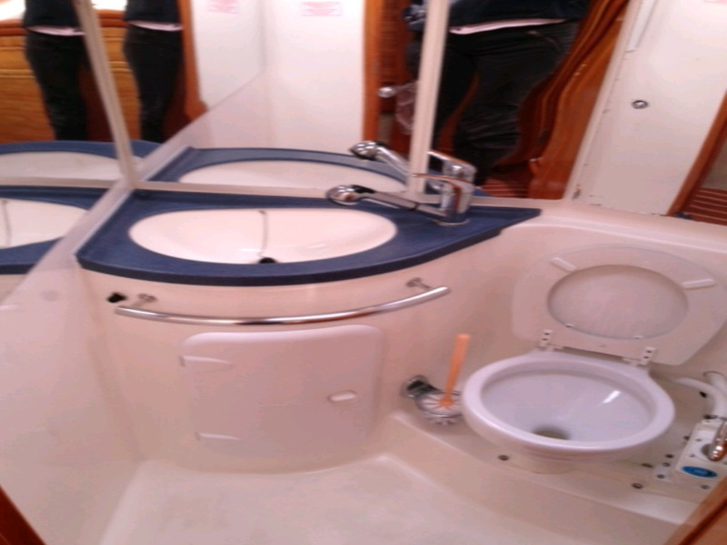 Bavaria 39 Cruiser — photo 6