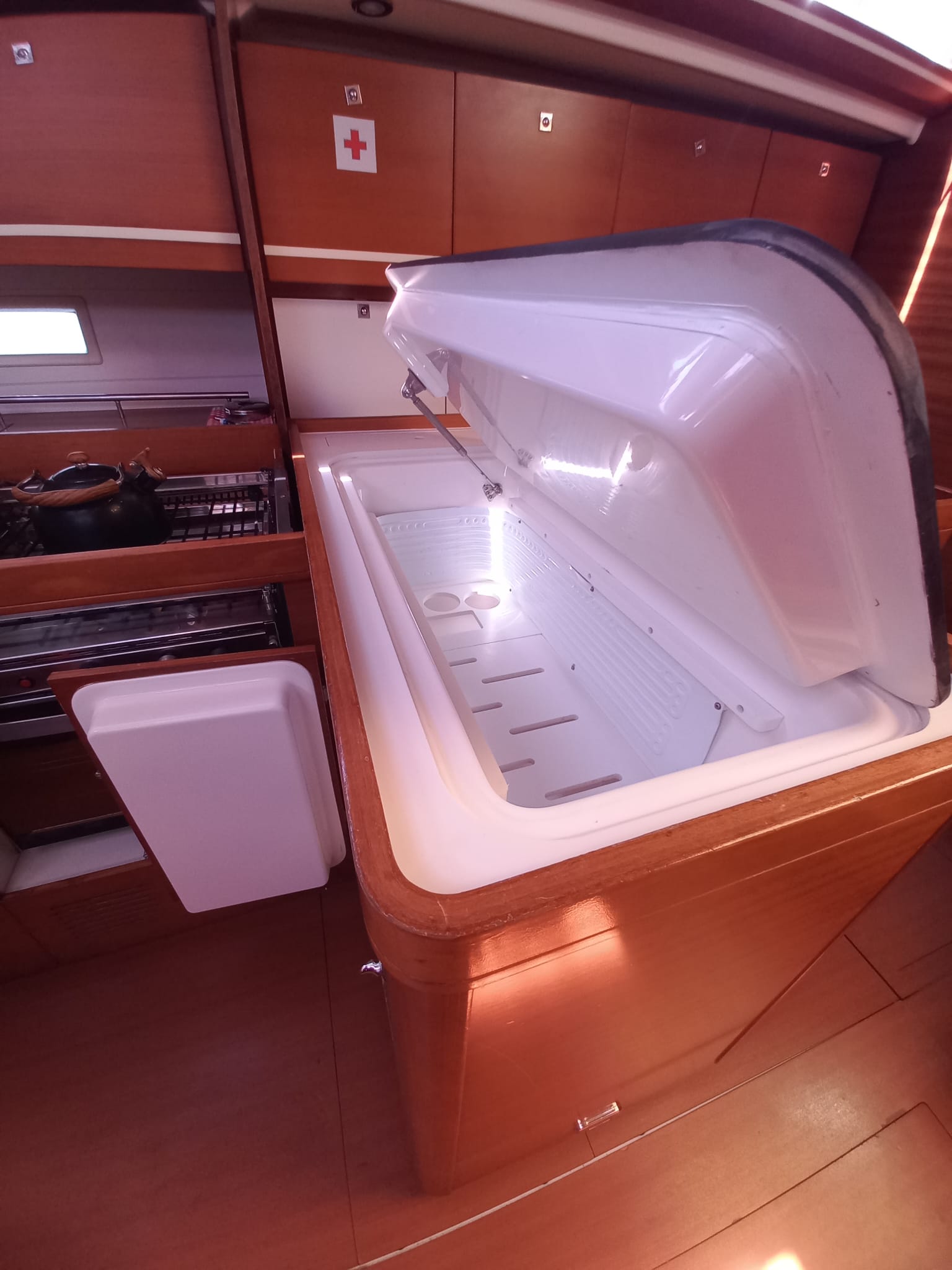 Dufour 450 Grand Large — photo 22