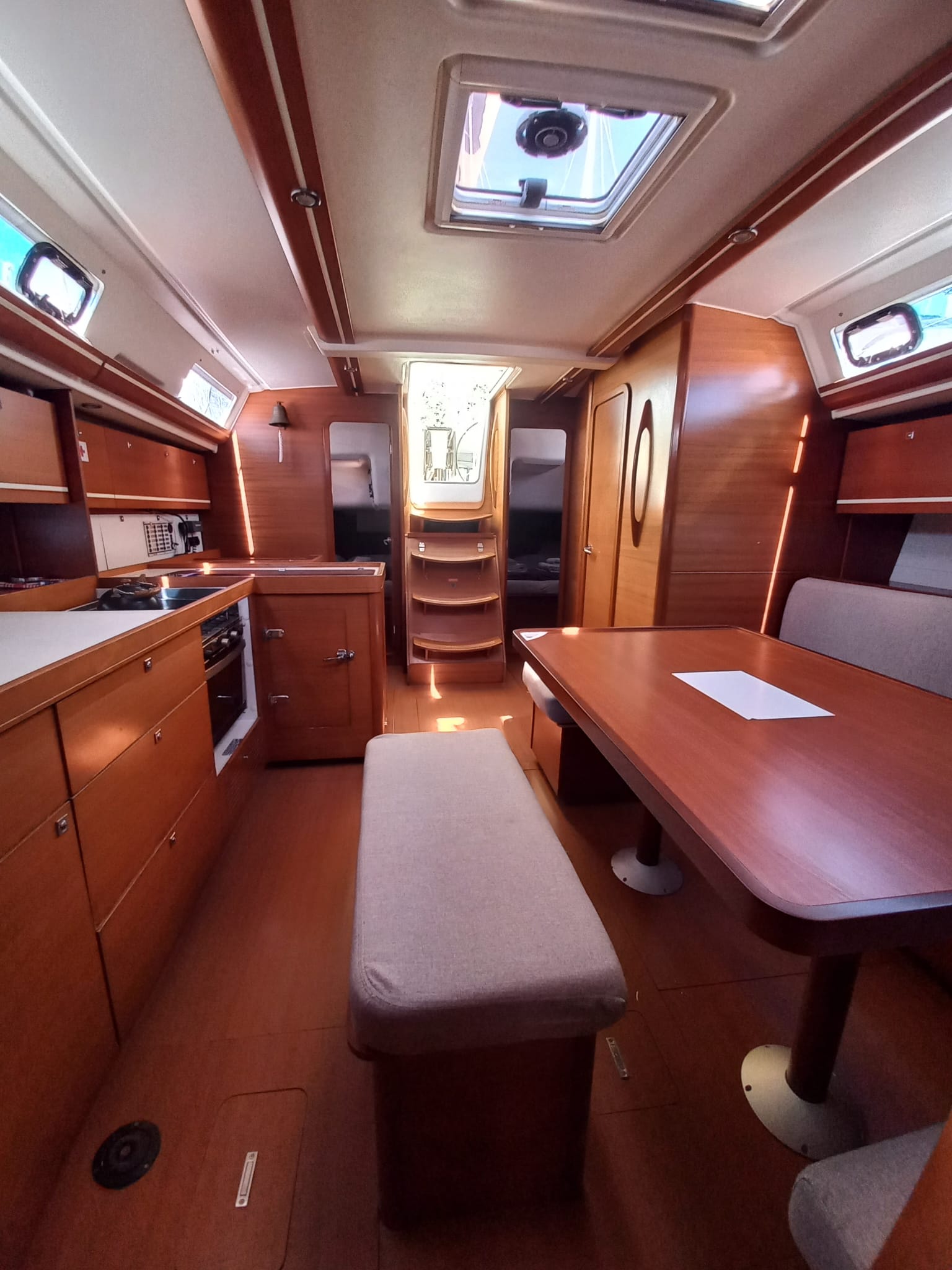Dufour 450 Grand Large — photo 19