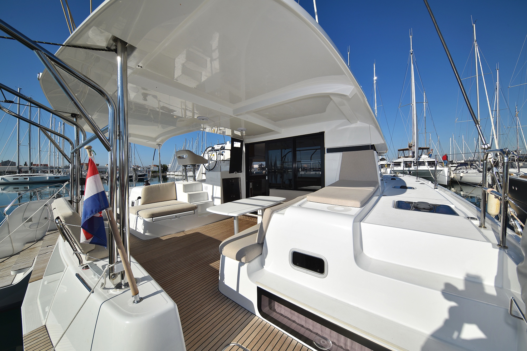 Lagoon 42 — photo 17