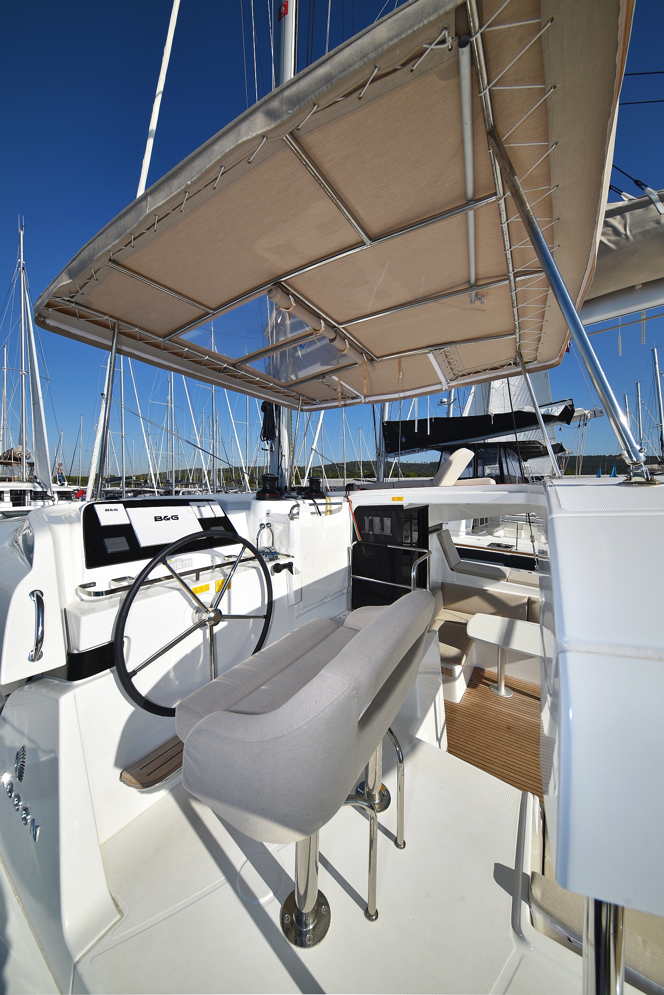 Lagoon 42 — photo 22