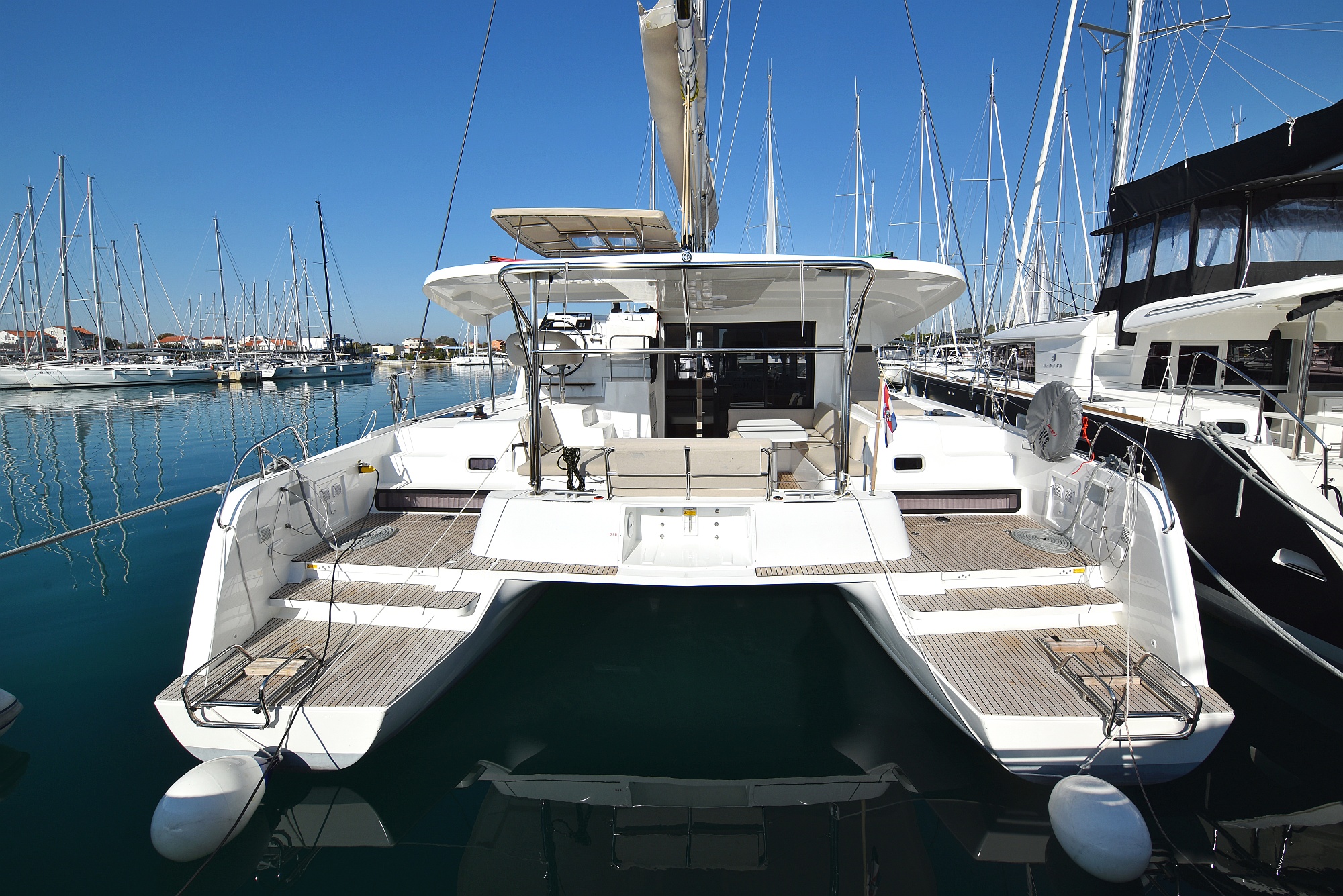 Lagoon 42 — photo 42