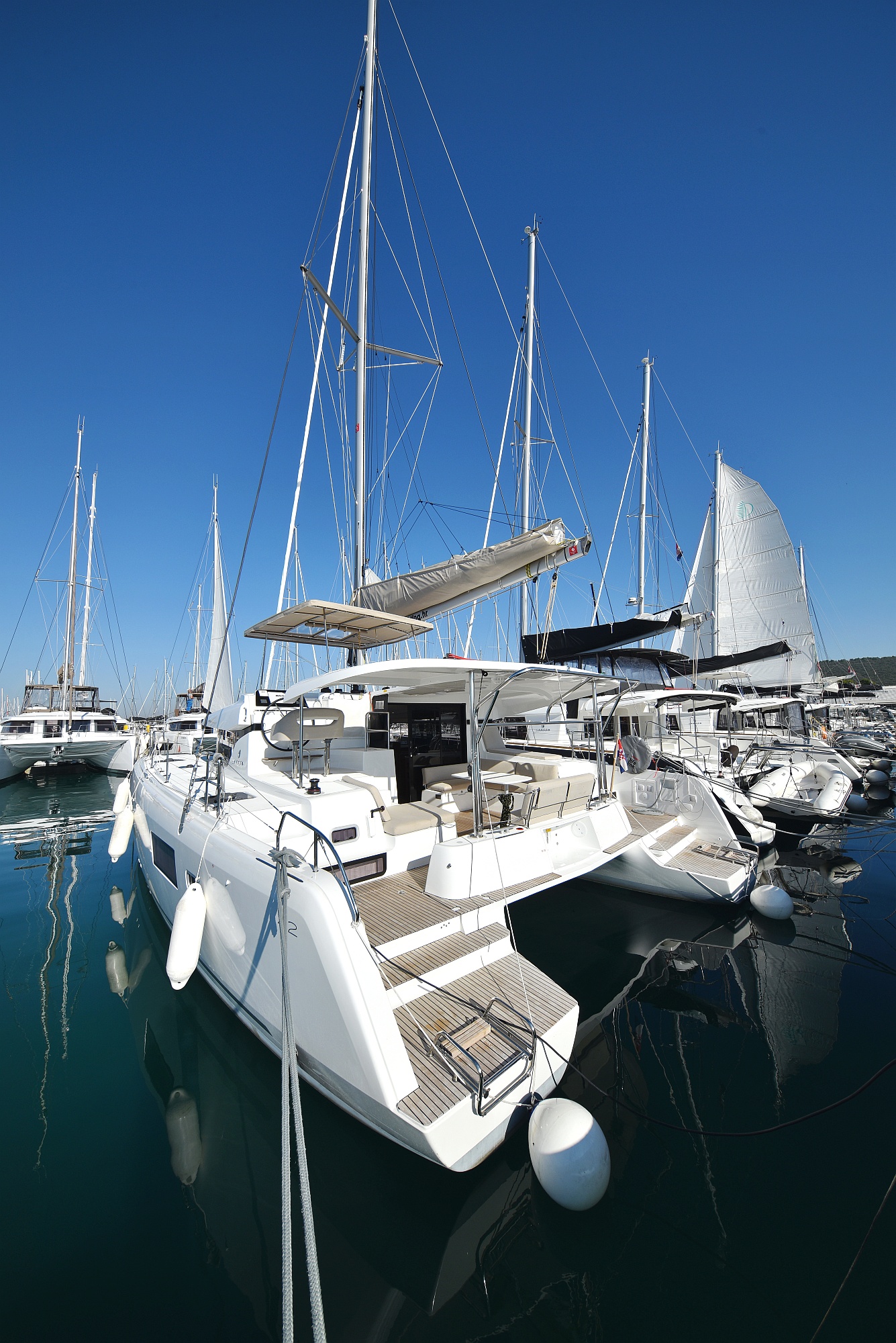 Lagoon 42 — photo 61