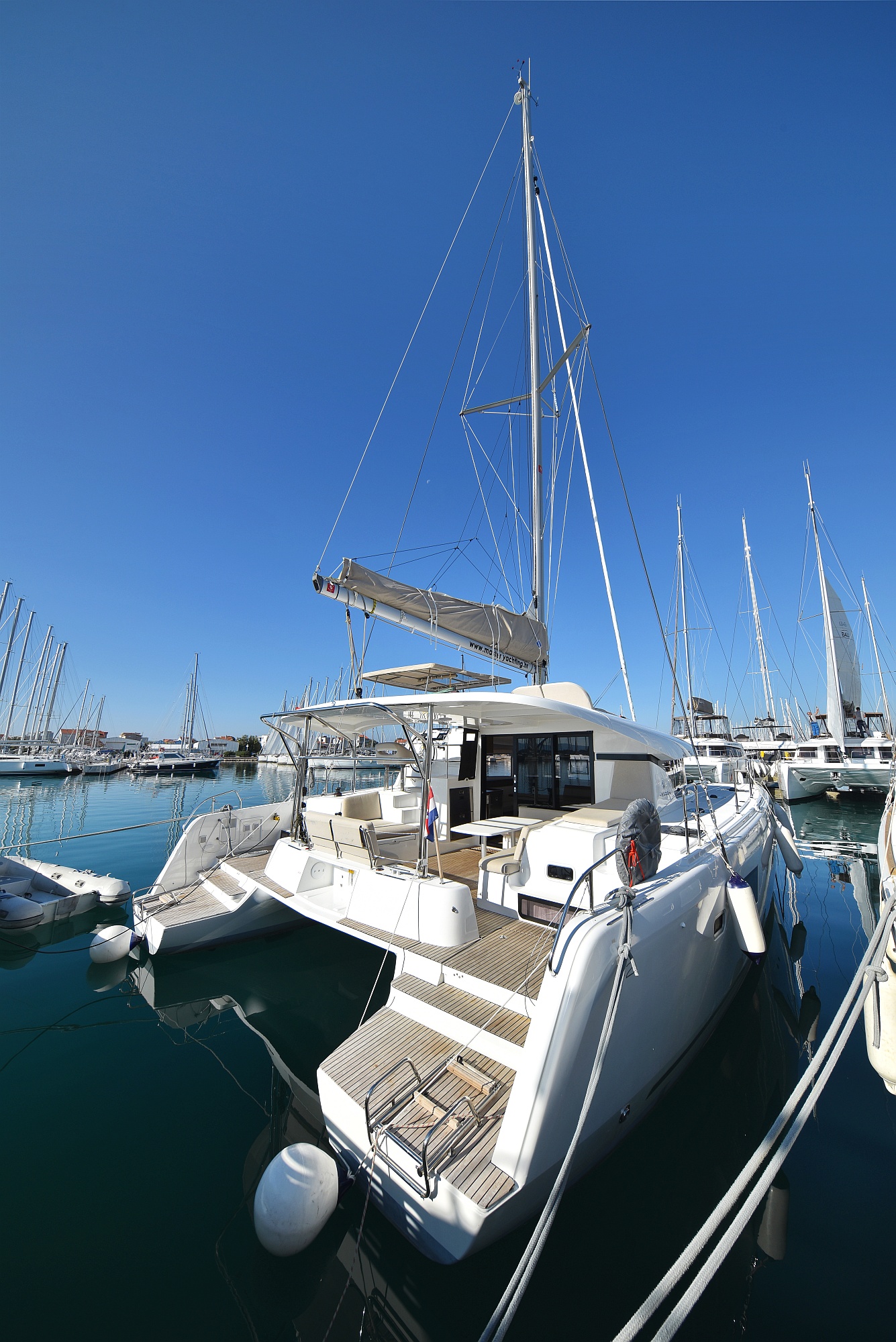Lagoon 42 — photo 48