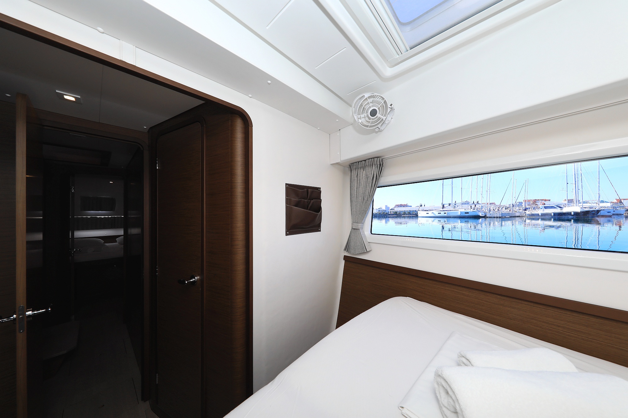 Lagoon 42 — photo 19