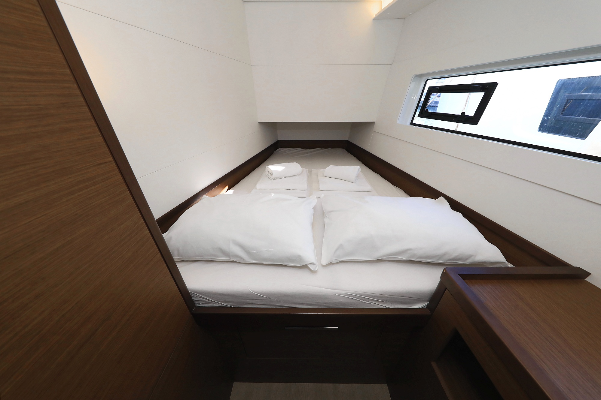 Lagoon 40 — photo 15