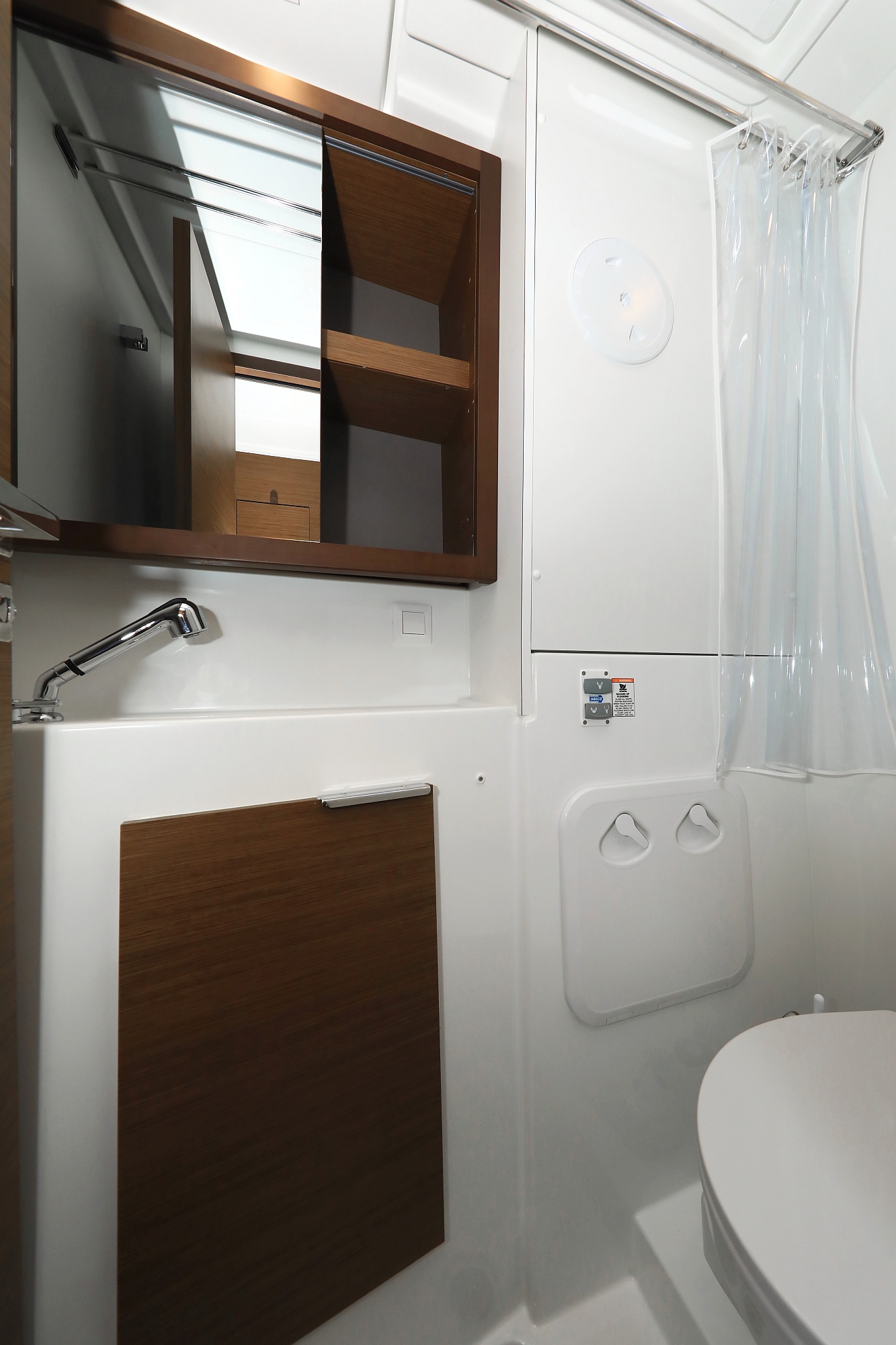 Lagoon 40 — photo 28