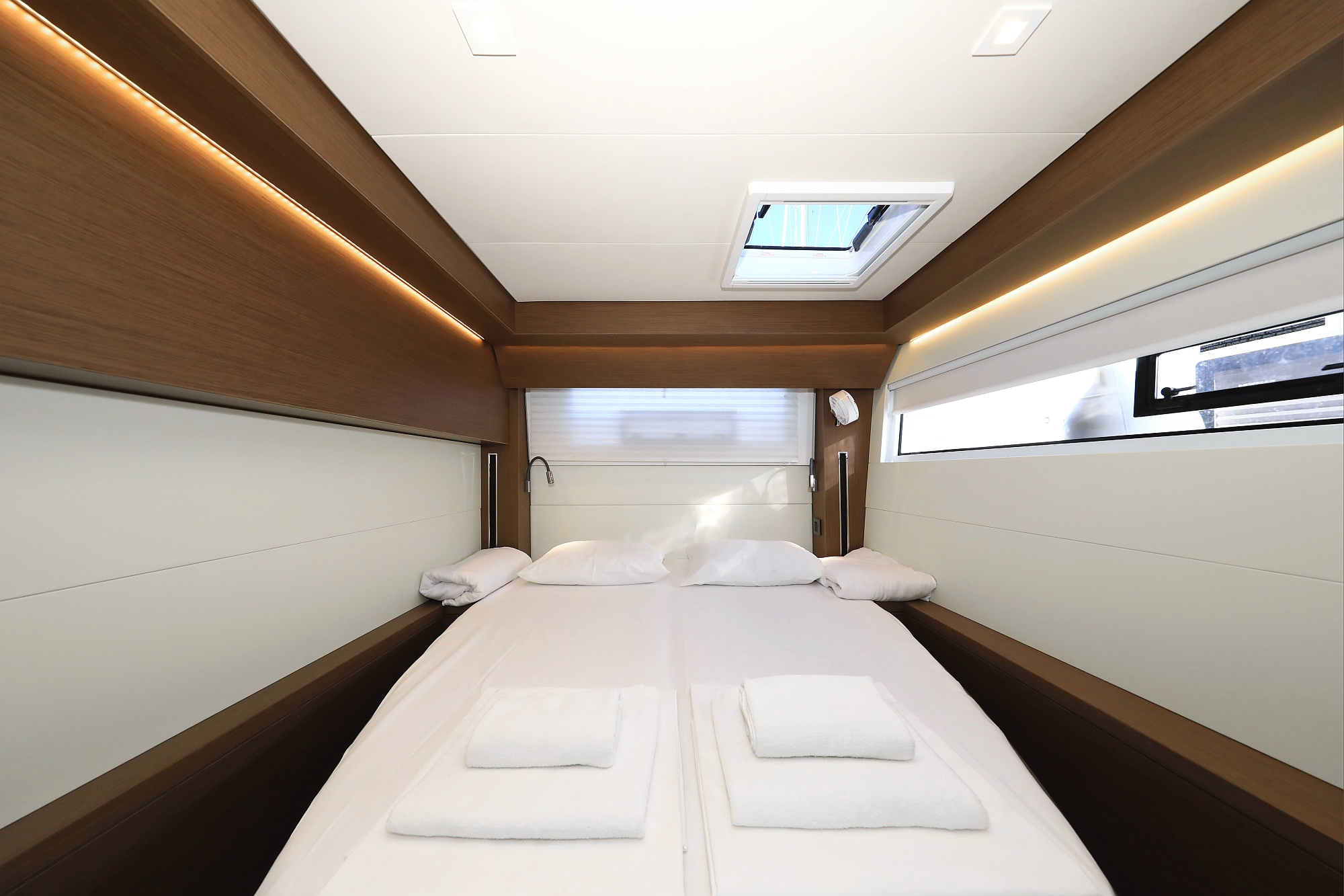 Lagoon 50/6 cab — photo 19