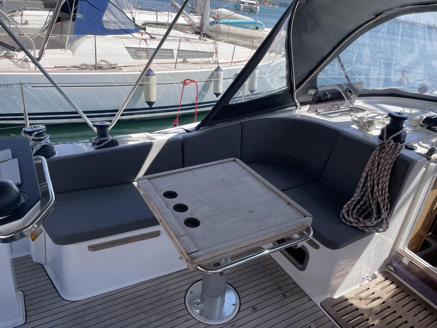 Bavaria Vision 42 Owner Version — photo 10