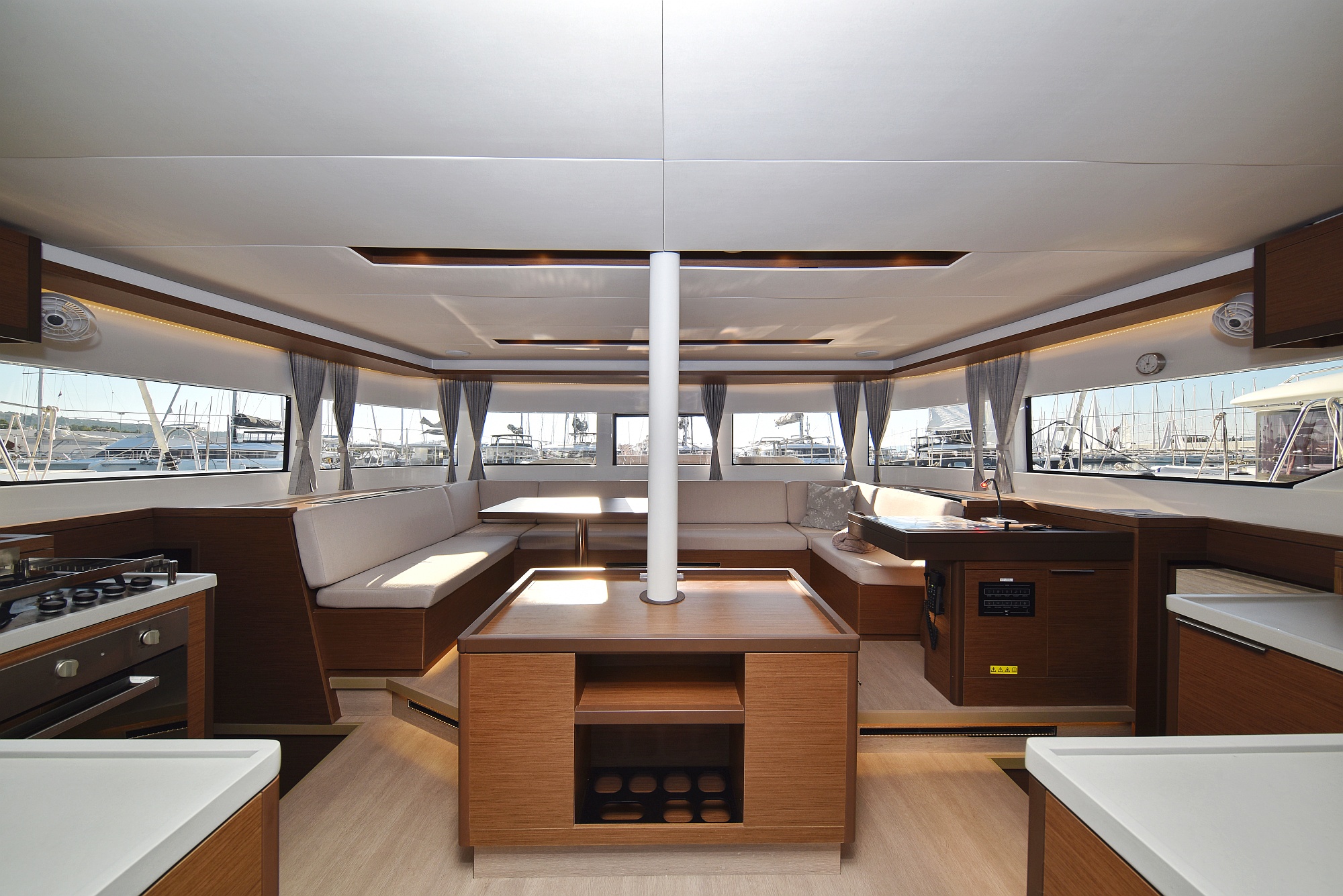 Lagoon 50- OWNER VERSION — photo 24