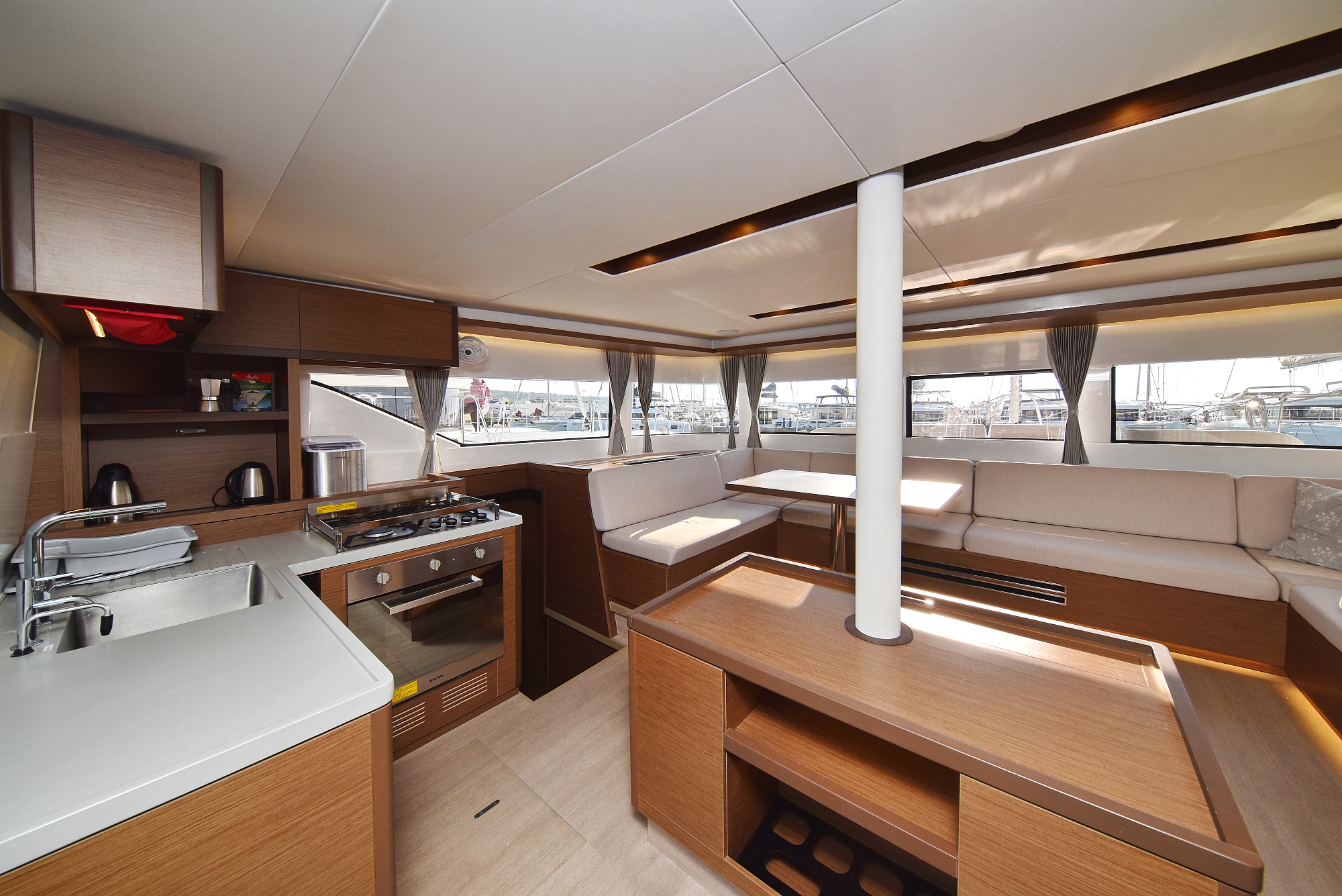 Lagoon 50- OWNER VERSION — photo 12