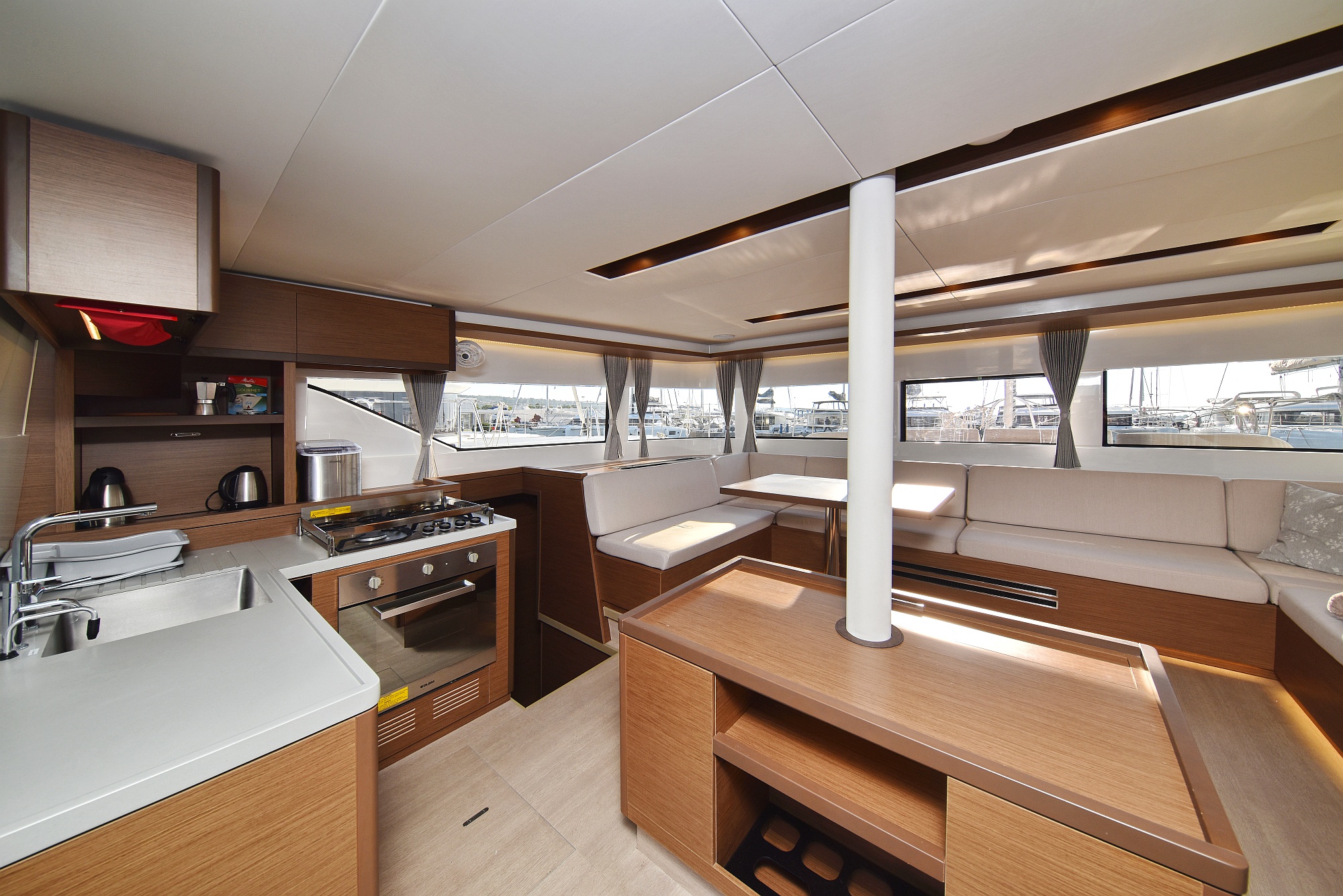 Lagoon 50- OWNER VERSION — photo 26