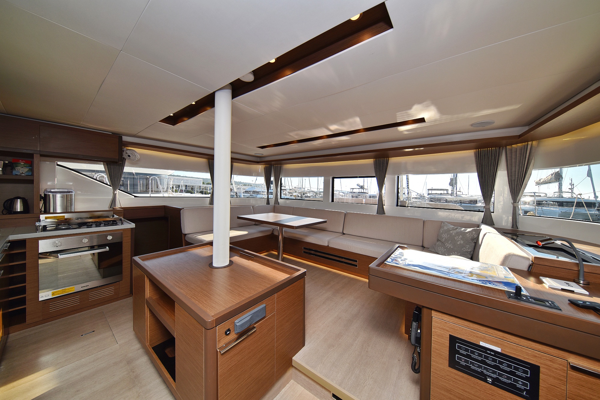 Lagoon 50- OWNER VERSION — photo 34