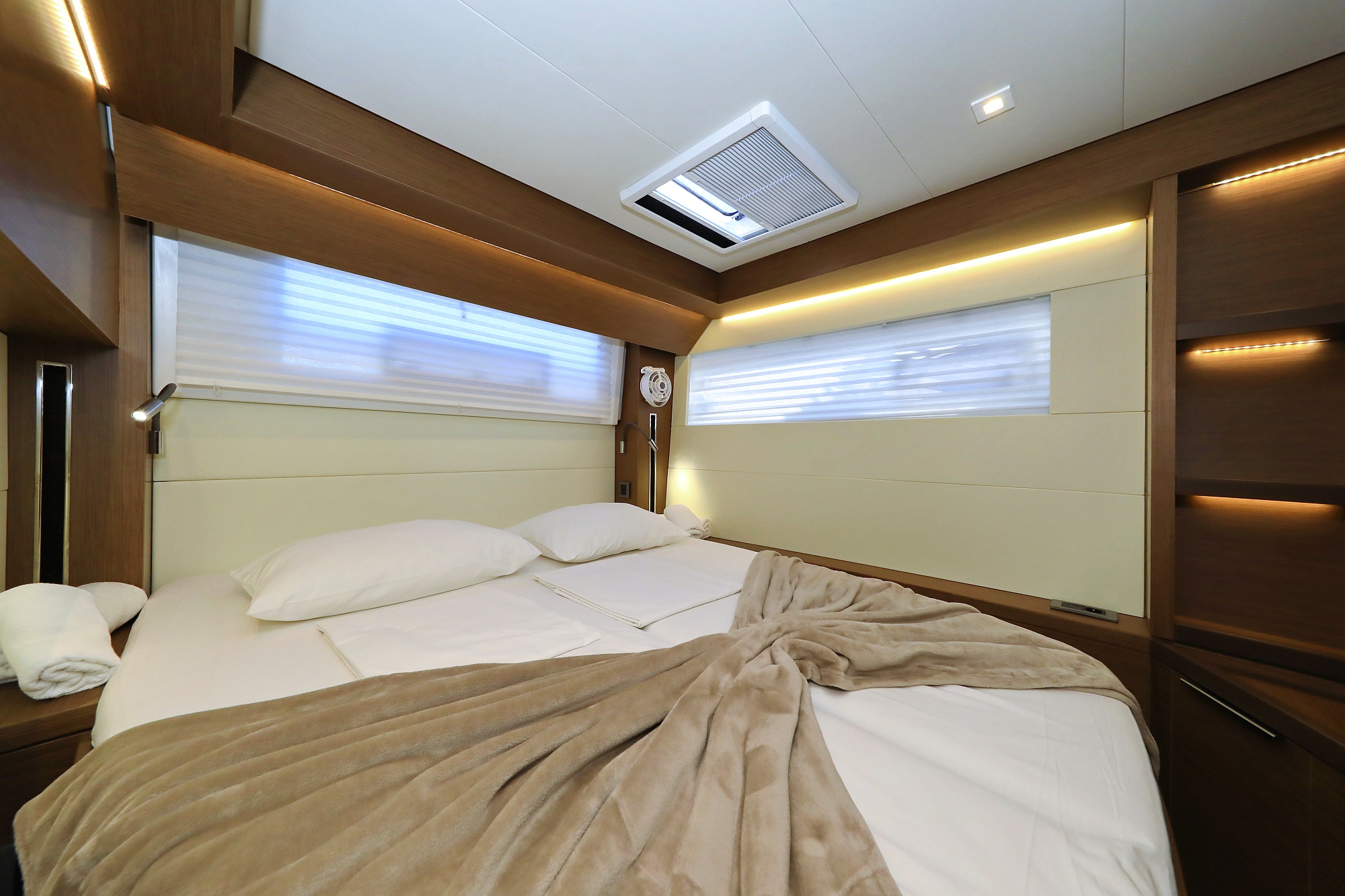 Lagoon 50- OWNER VERSION — photo 28